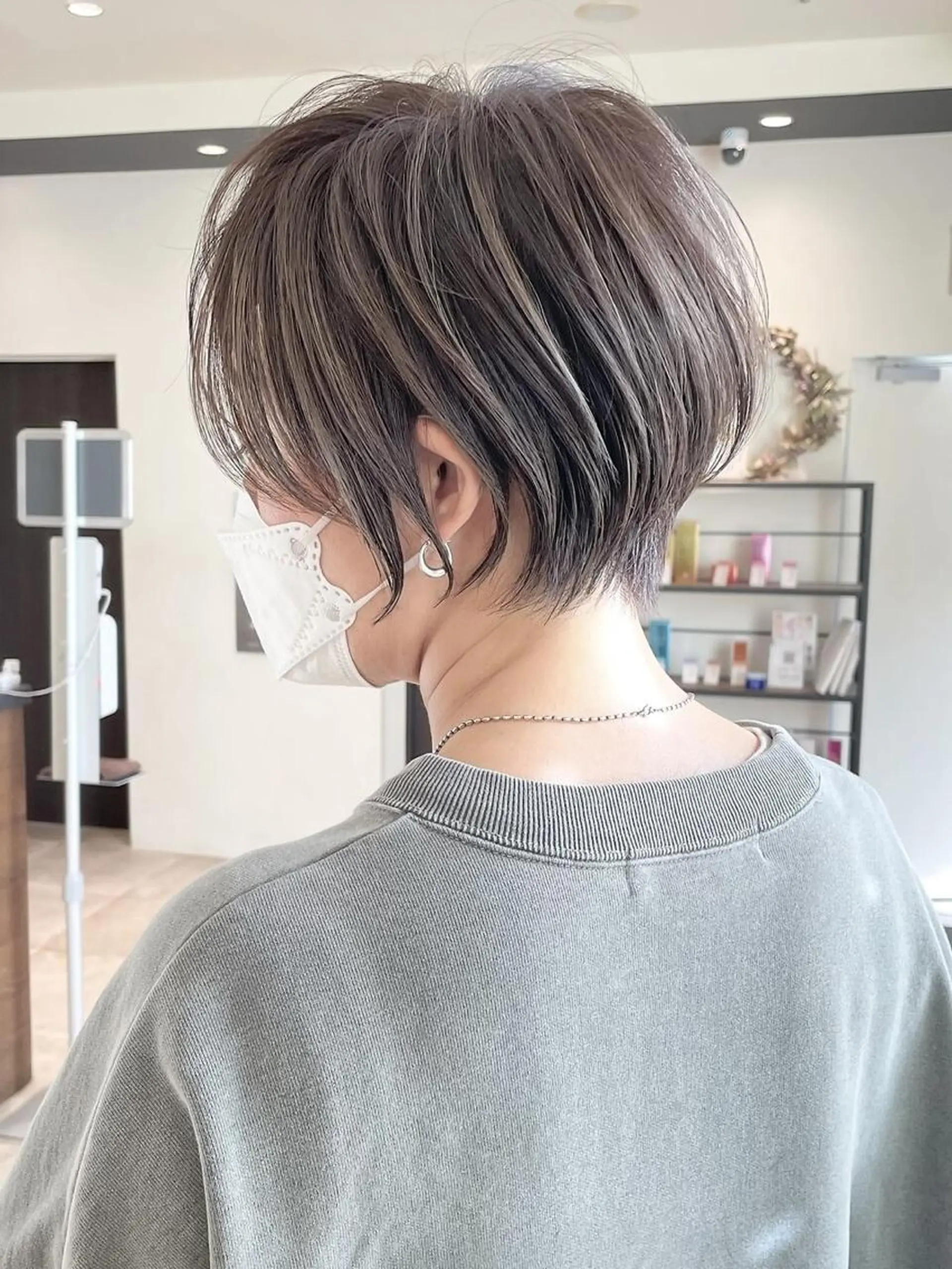 ショート カット &STORIES所属・襟足でお悩みの方✂︎ くびれ職人ハシモトのヘアスタイル