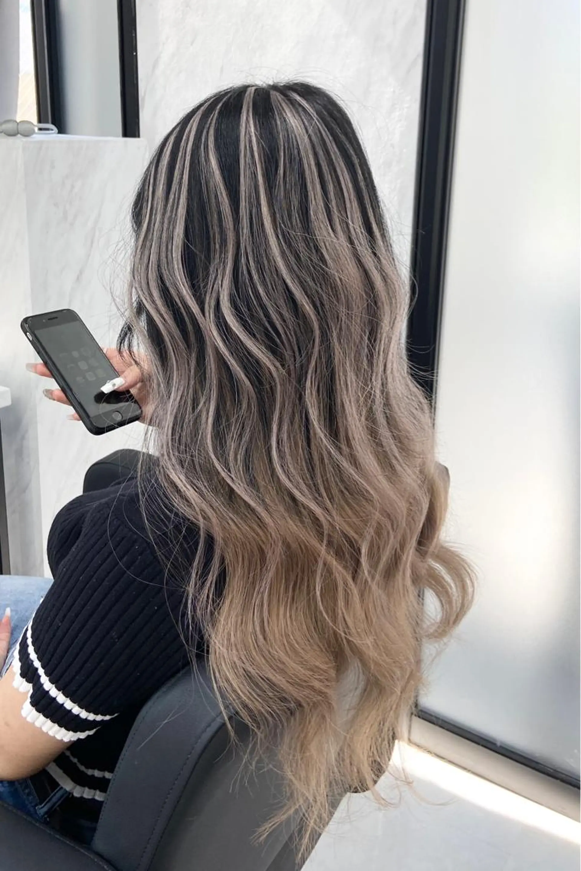 ロング カラー ハイトーンカラー ヘアカラー トリートメント エクステ ミルボンAujua認定サロン Ria OSAKA 梅田所属・メンズ、エクステ特化 Ryuのヘアスタイル