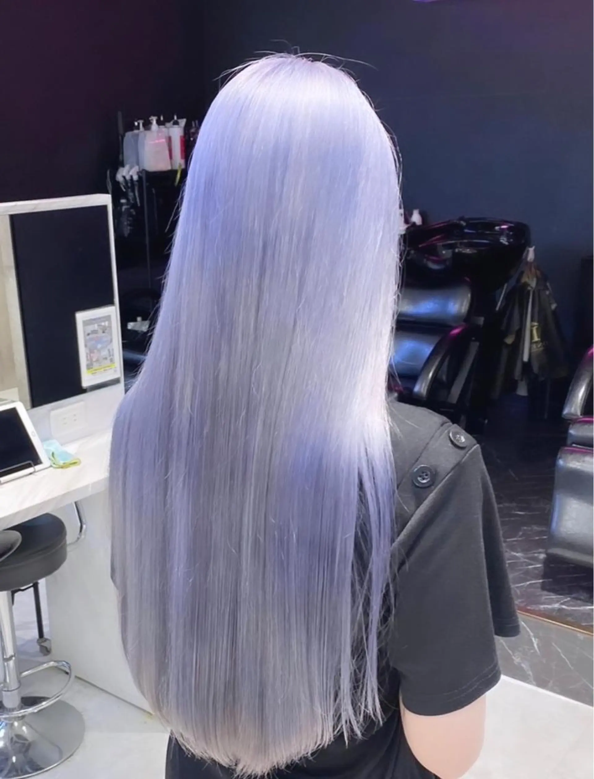 ロング カラー パーマ ヘアアレンジ メンズ キッズ ネイル マツエク・マツパ アイブロウ ラベンダーカラー ホワイト ハイトーンNo.1 👩🏼NaGiSaのヘアスタイル