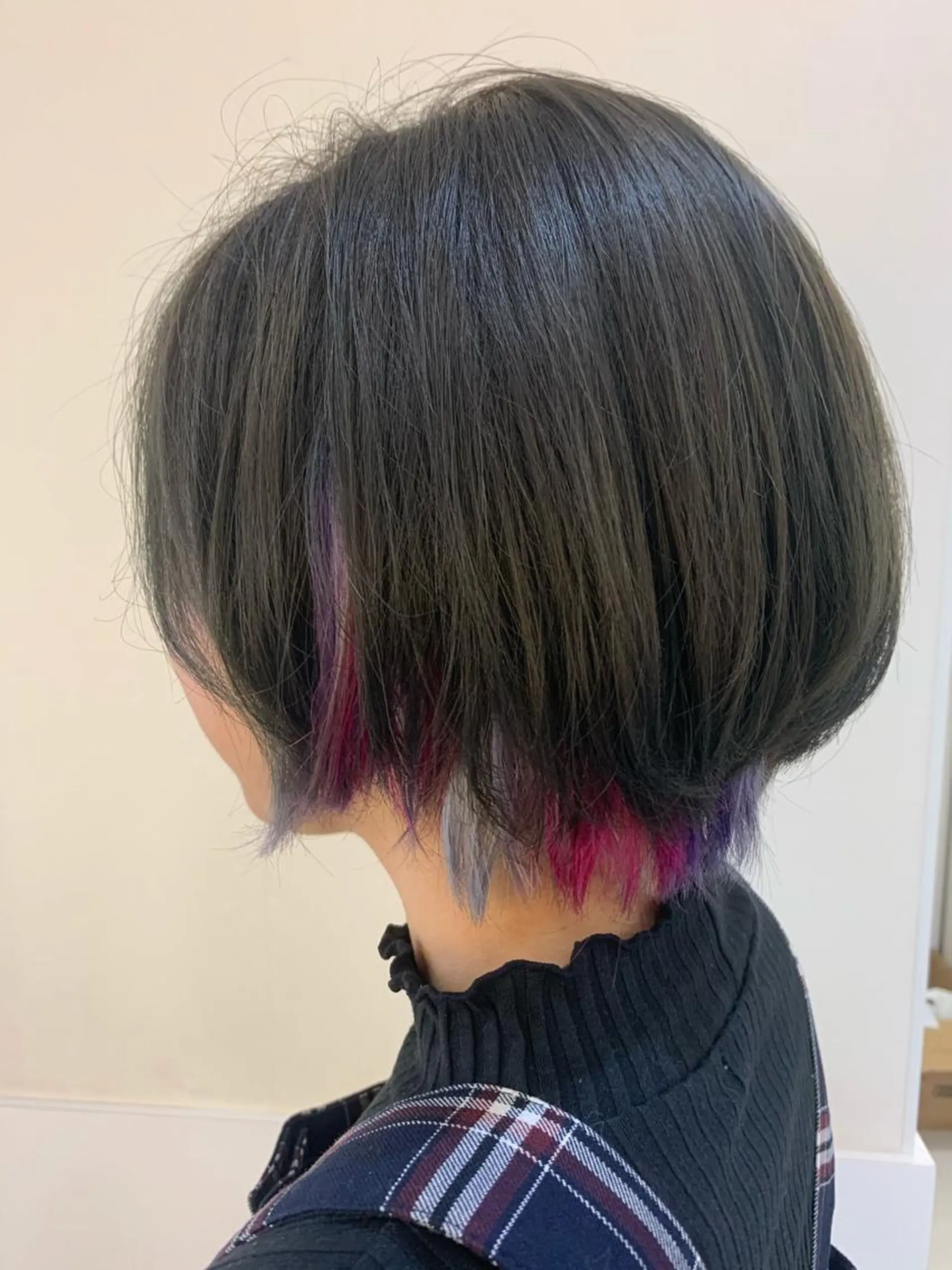 ショート カラー ブリーチ ショートヘア ヘアケア・頭皮ケア デザインカラー/中田のヘアスタイル