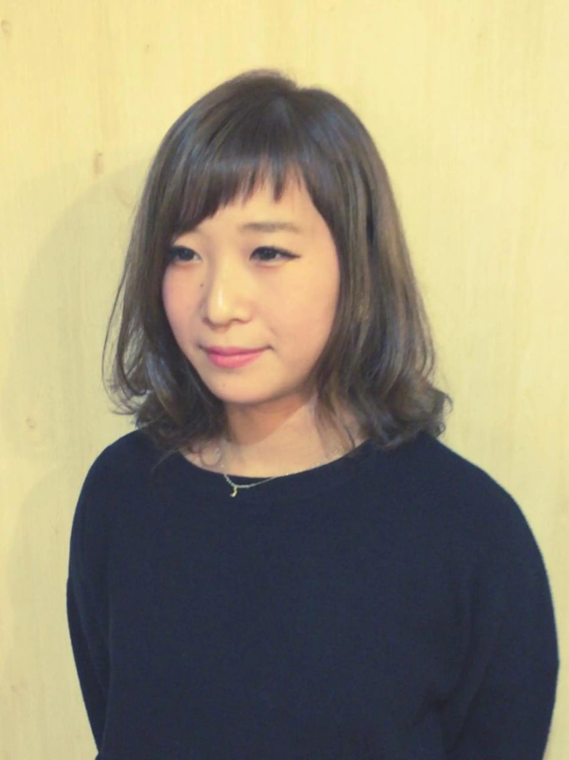 ミディアム セミロング カラー パーマ ミディアムパーマ セミロングパーマ hair resort kanon所属・浜上 祐生のヘアスタイル