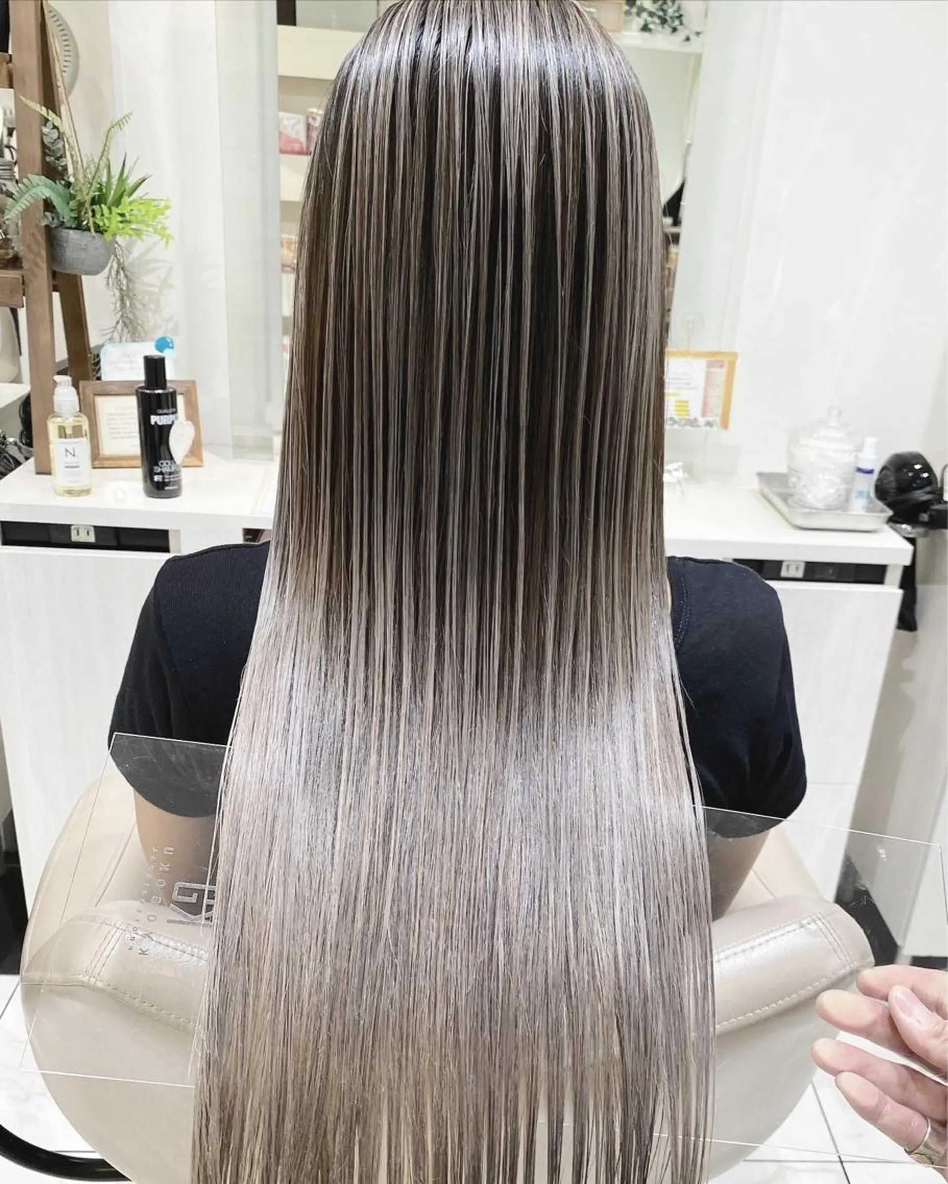 ロング カラー バレイヤージュ 髪質改善 レイヤーカット カット ヘアカラー トリートメント 山崎俊輔/髪質改善 /バレイヤージュのヘアスタイル