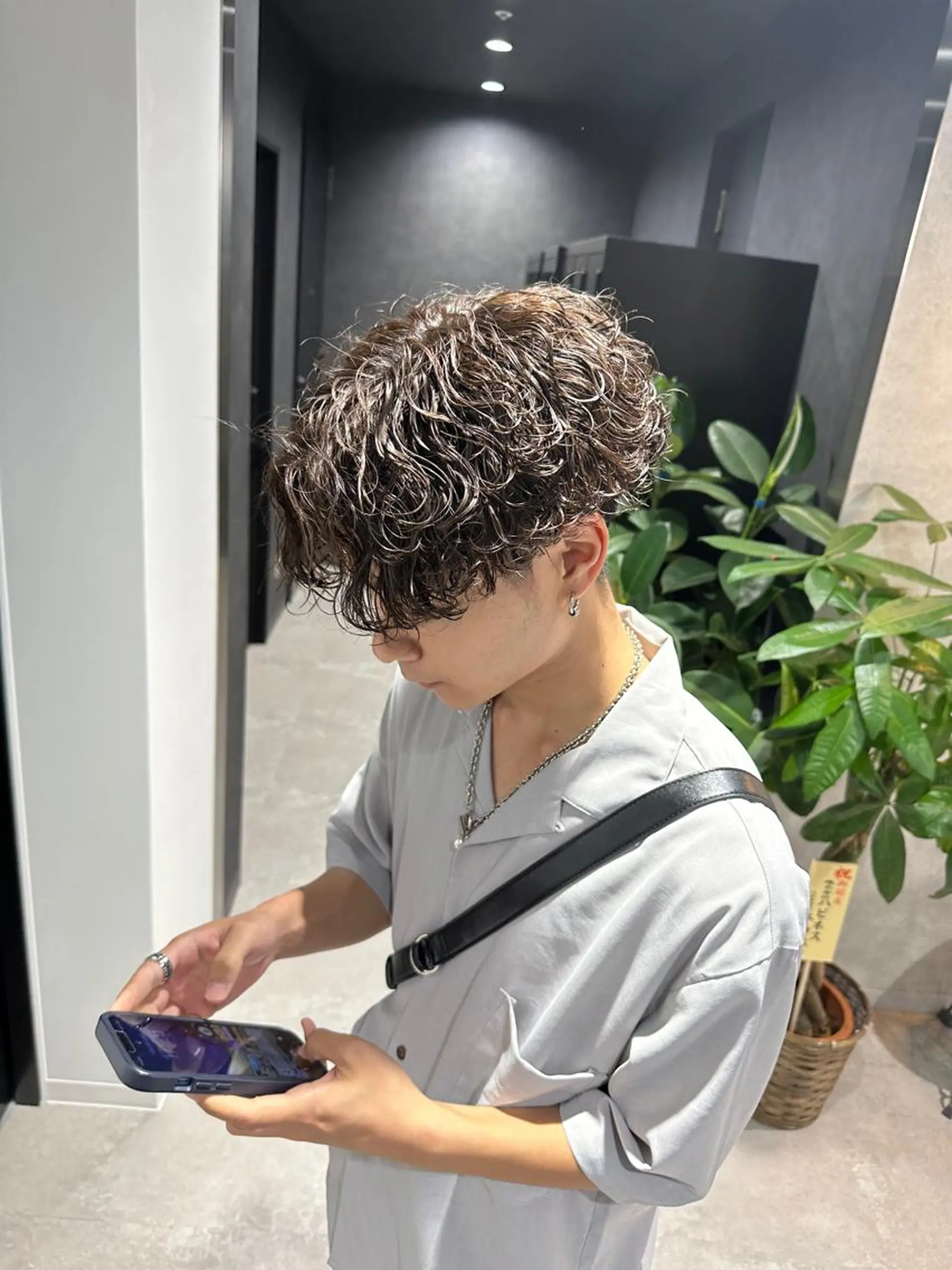 ショート カラー パーマ メンズ 渋谷駅から徒歩1分 BLUCKメンズヘアのヘアスタイル