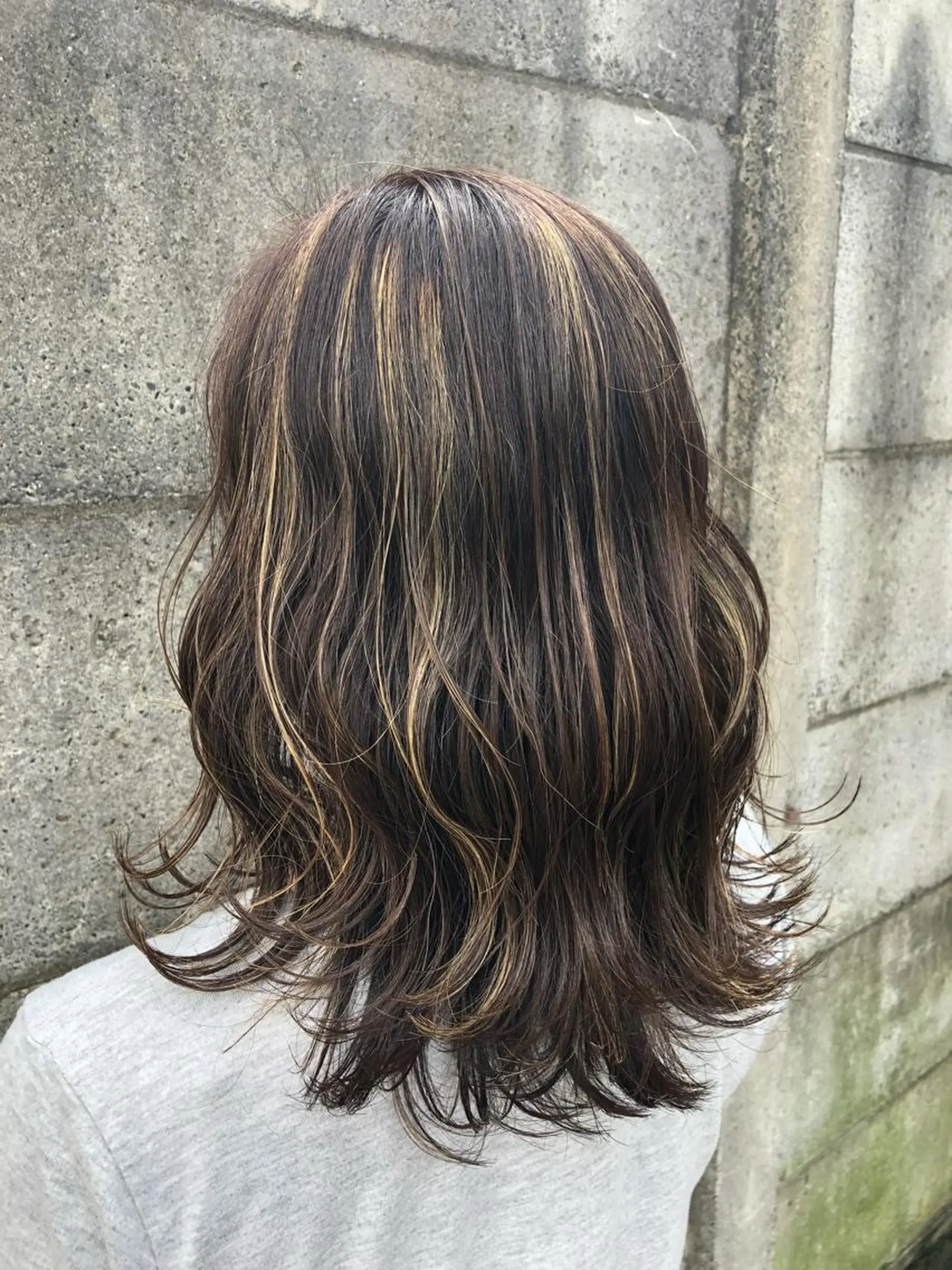 セミロング カラー ハイライトカラー ハイライト 佐久間 広祐のヘアスタイル