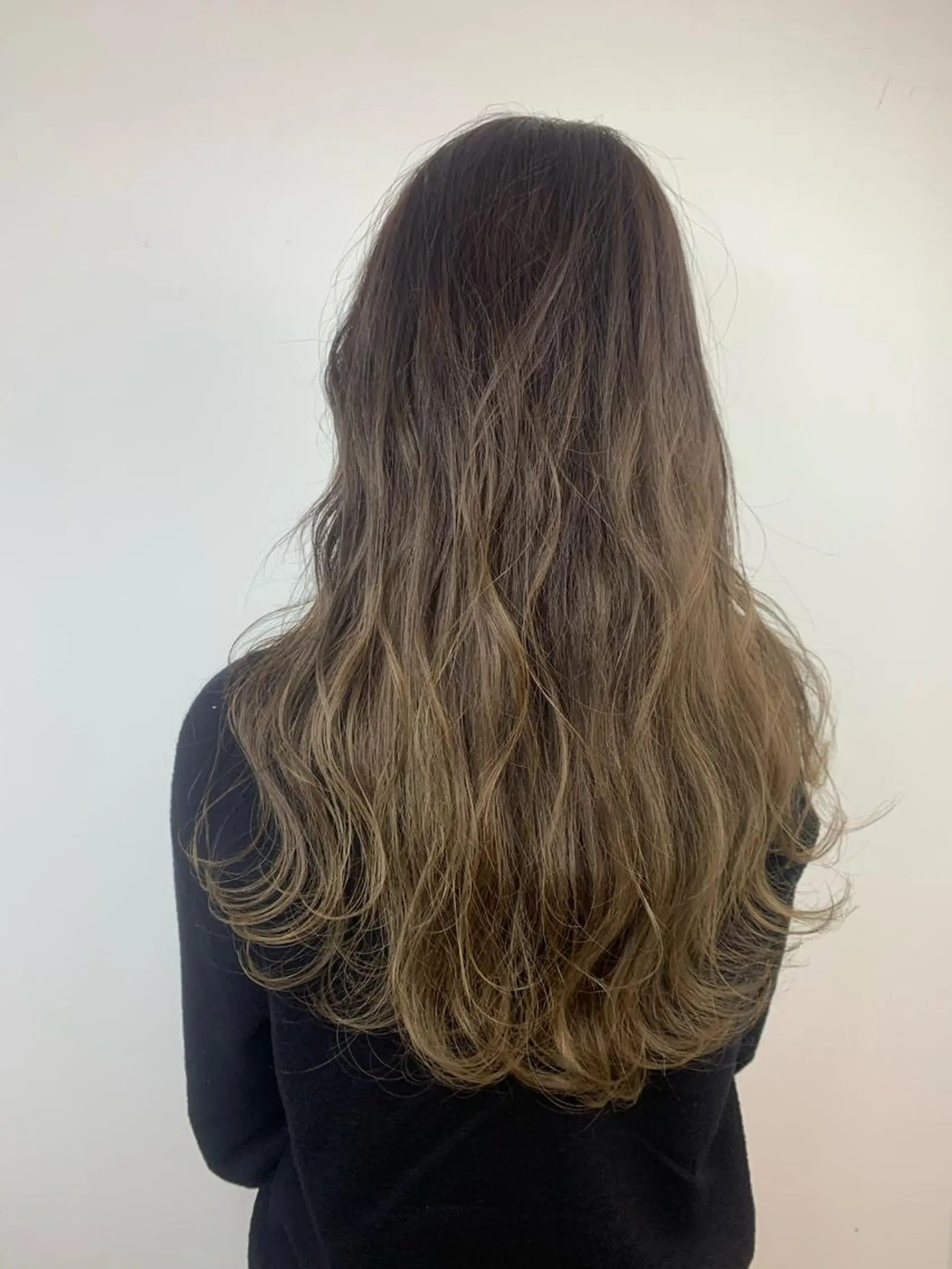 ロング SALOWIN神戸三宮店所属・【美髪を叶える】中谷 彰宏（アキ)のヘアスタイル