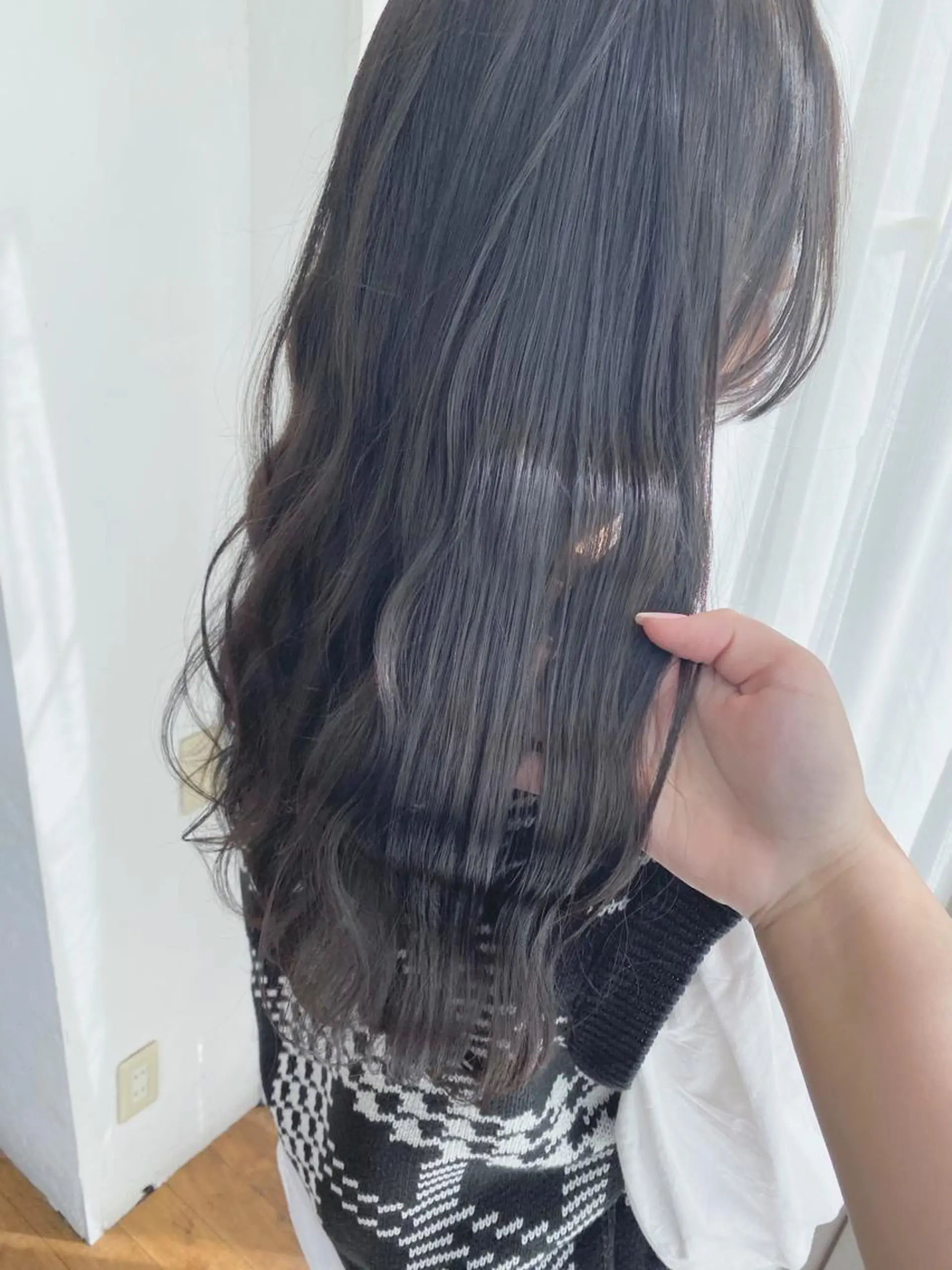 セミロング sio.nail&eyebrow salon shimokitazawa2号店所属・nailist mana𖤐´-のネイルデザイン