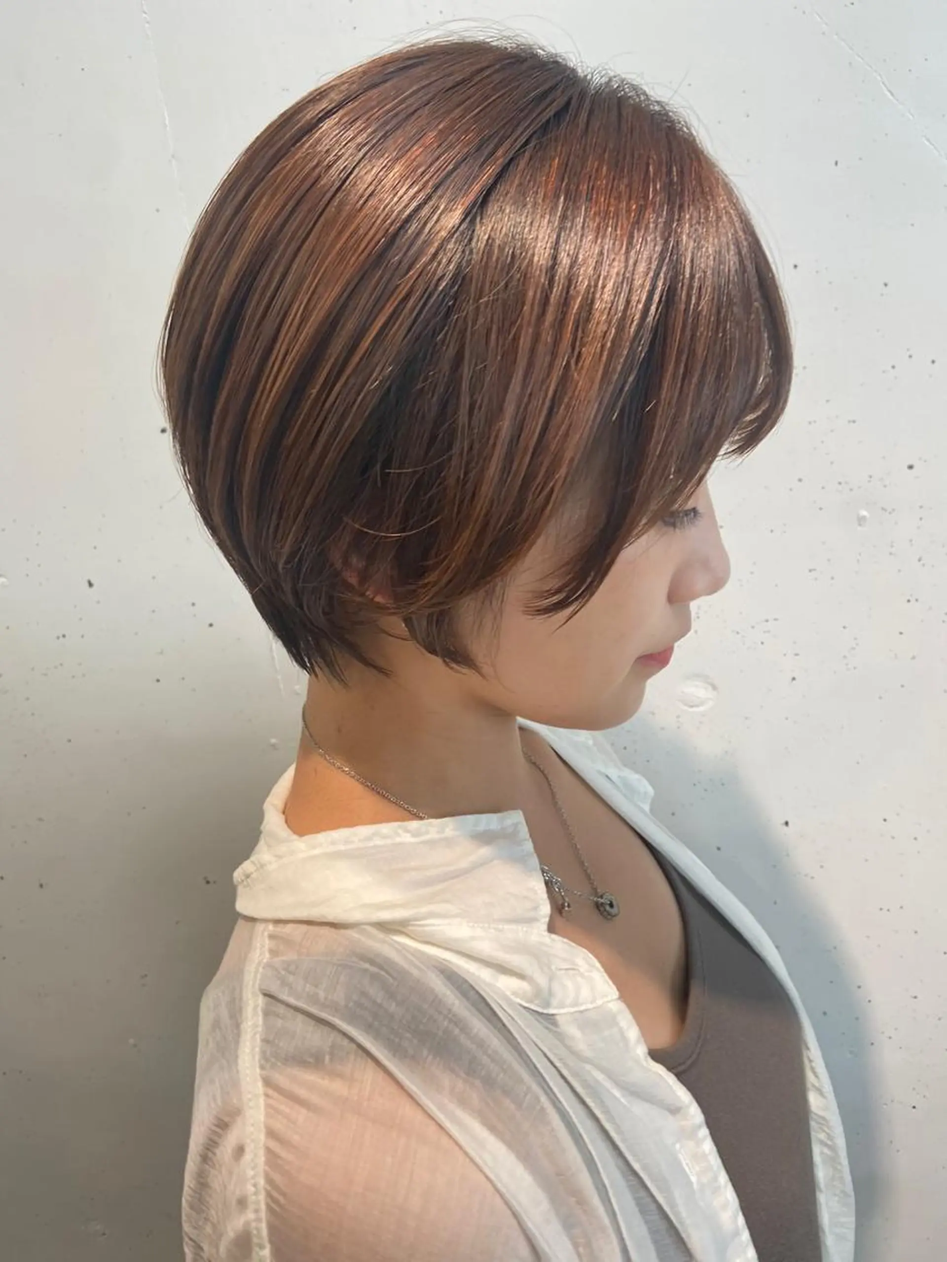 ショート カラー ショートボブ ボブ ショートヘア カット ヘアカラー トリートメント AILEE所属・ウルフカット レイヤーカット上柿のヘアスタイル