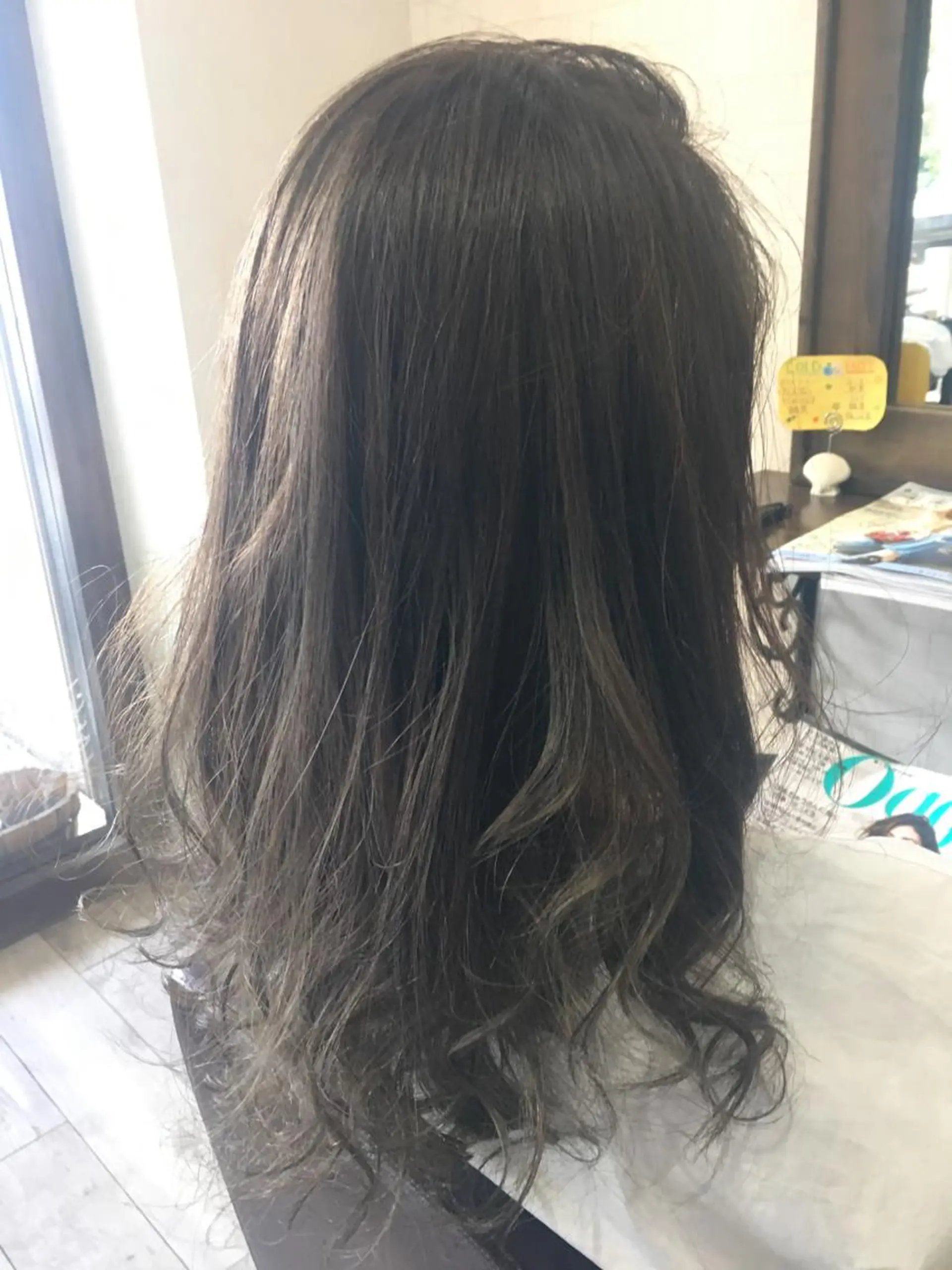 ロング アッシュ アッシュグレー パープルカラー ヘアカラー トリートメント BELCHIC所属・松本 亮のヘアスタイル