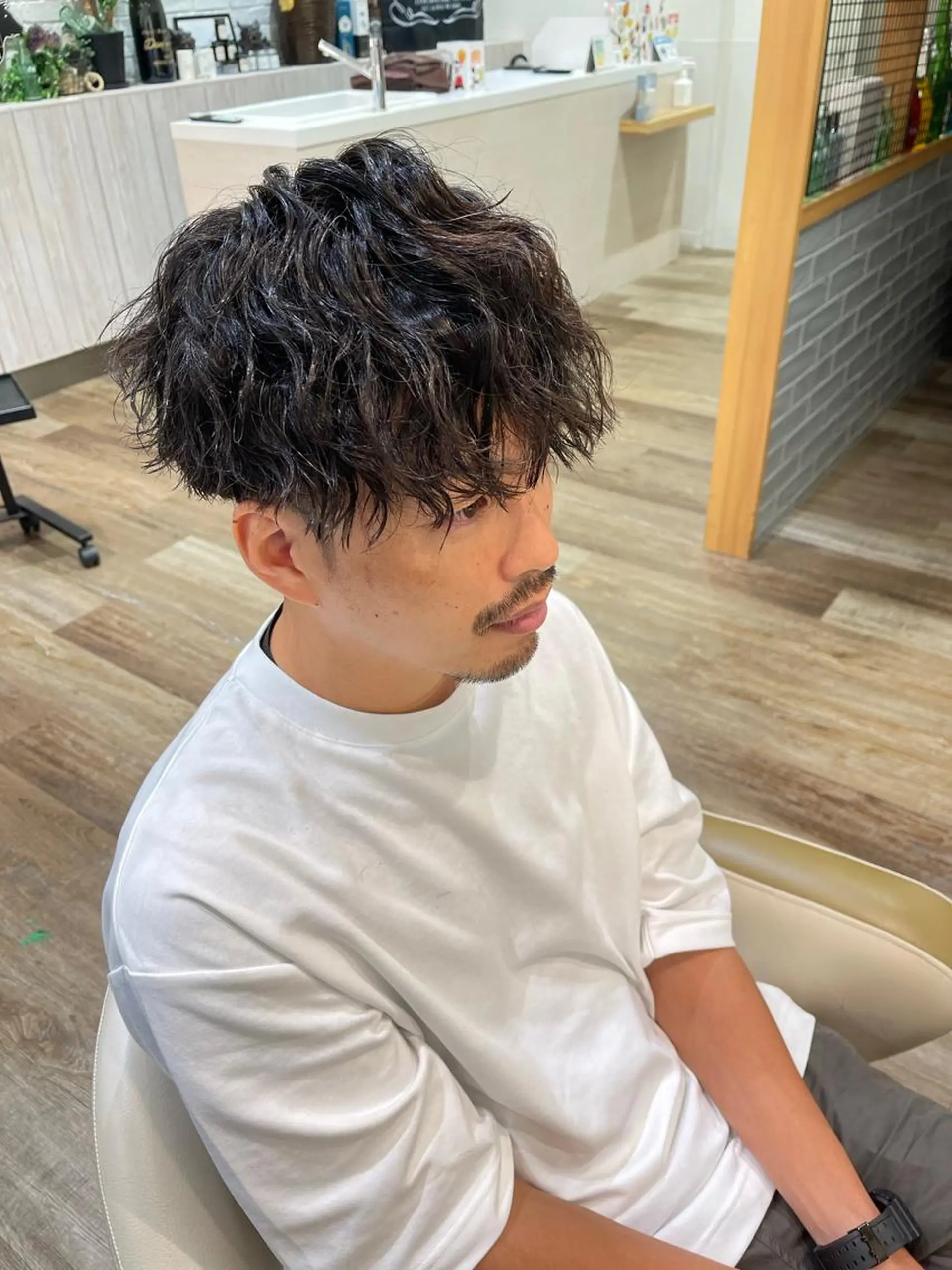 ミディアム パーマ メンズ メンズパーマフェード シモジタカヒロのヘアスタイル