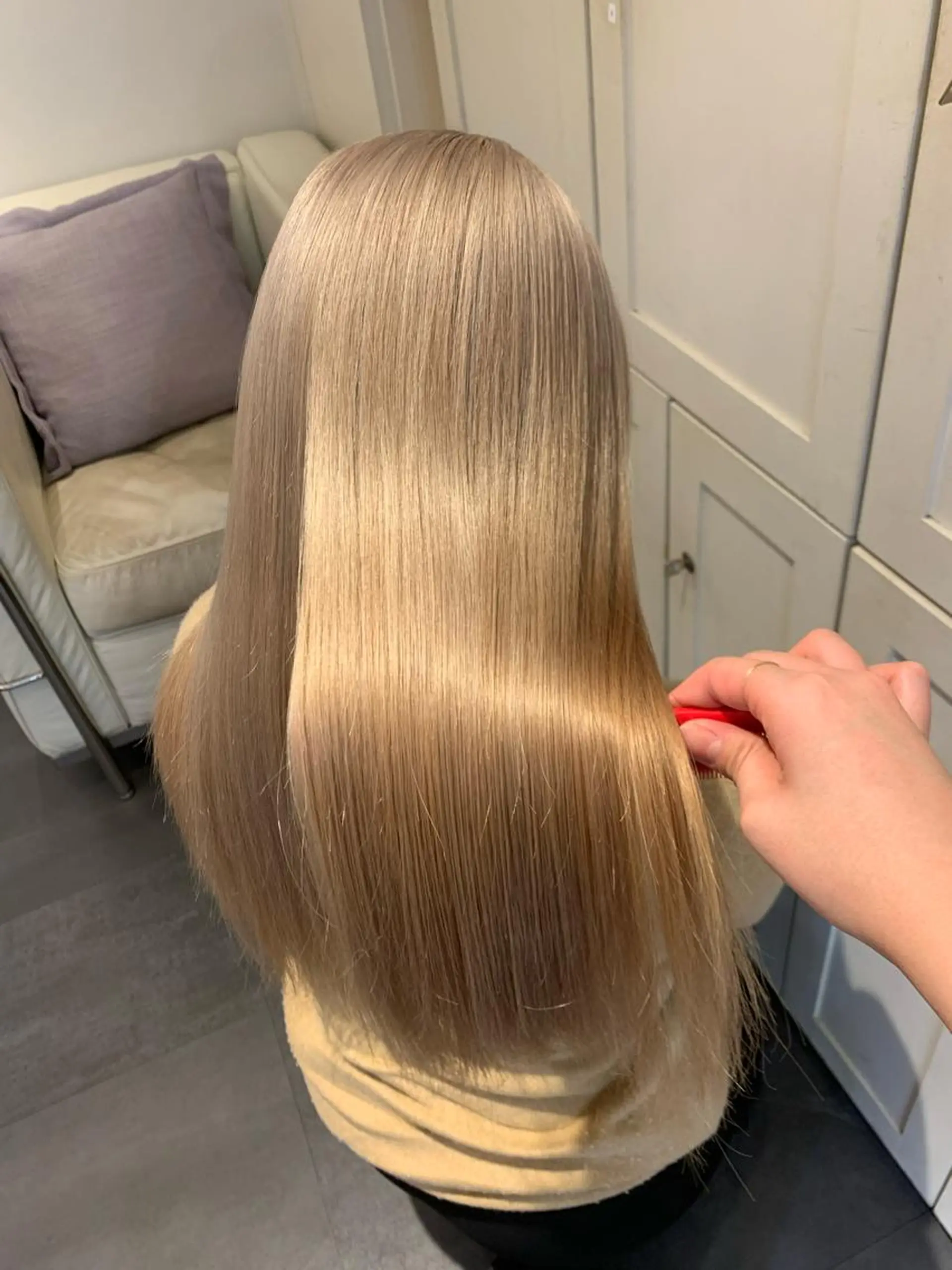 カラー 伊藤 りいなのヘアスタイル