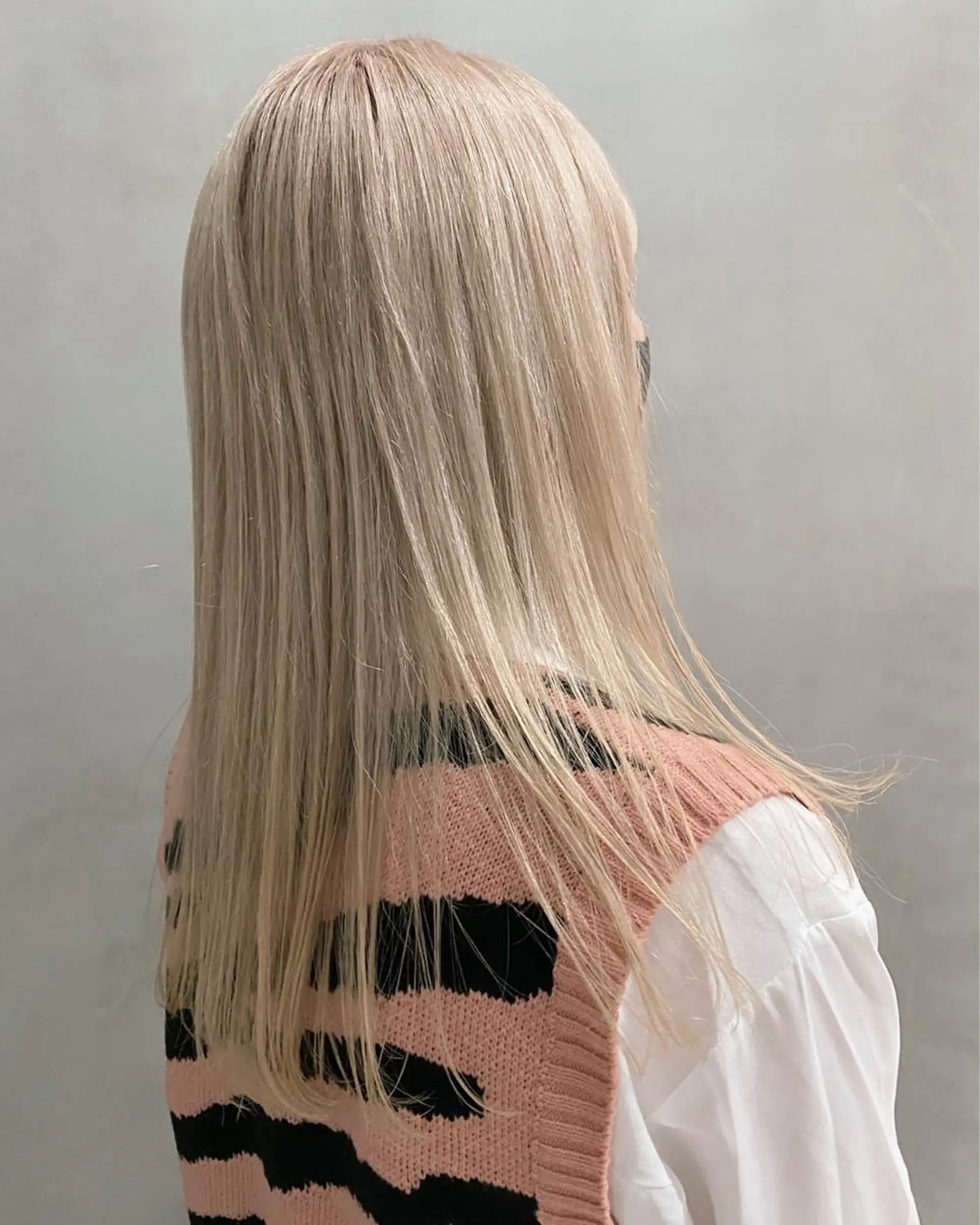 セミロング カラー ブリーチ/似合わせ Kaito🦕/栄のヘアスタイル