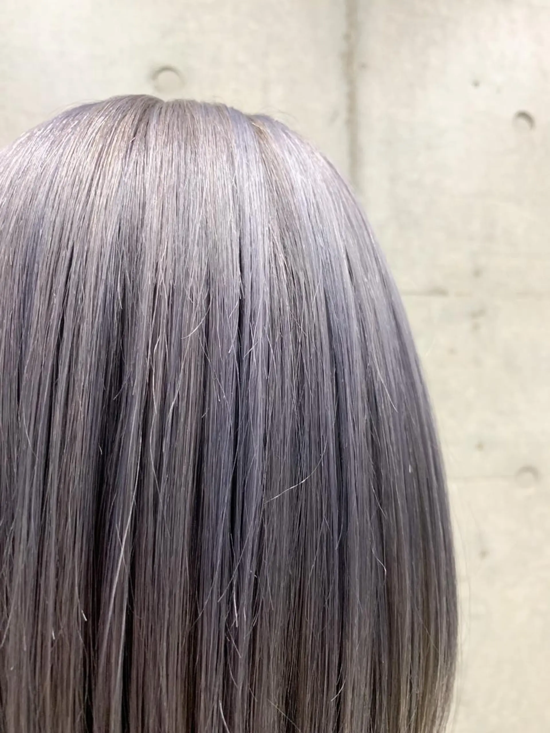 セミロング カラー アッシュ ブリーチ ブルーカラー ブルーアッシュ ケアブリーチ ヘアカラー トリートメント THE./ブリーチ 透感カラー/髪質改善のヘアスタイル