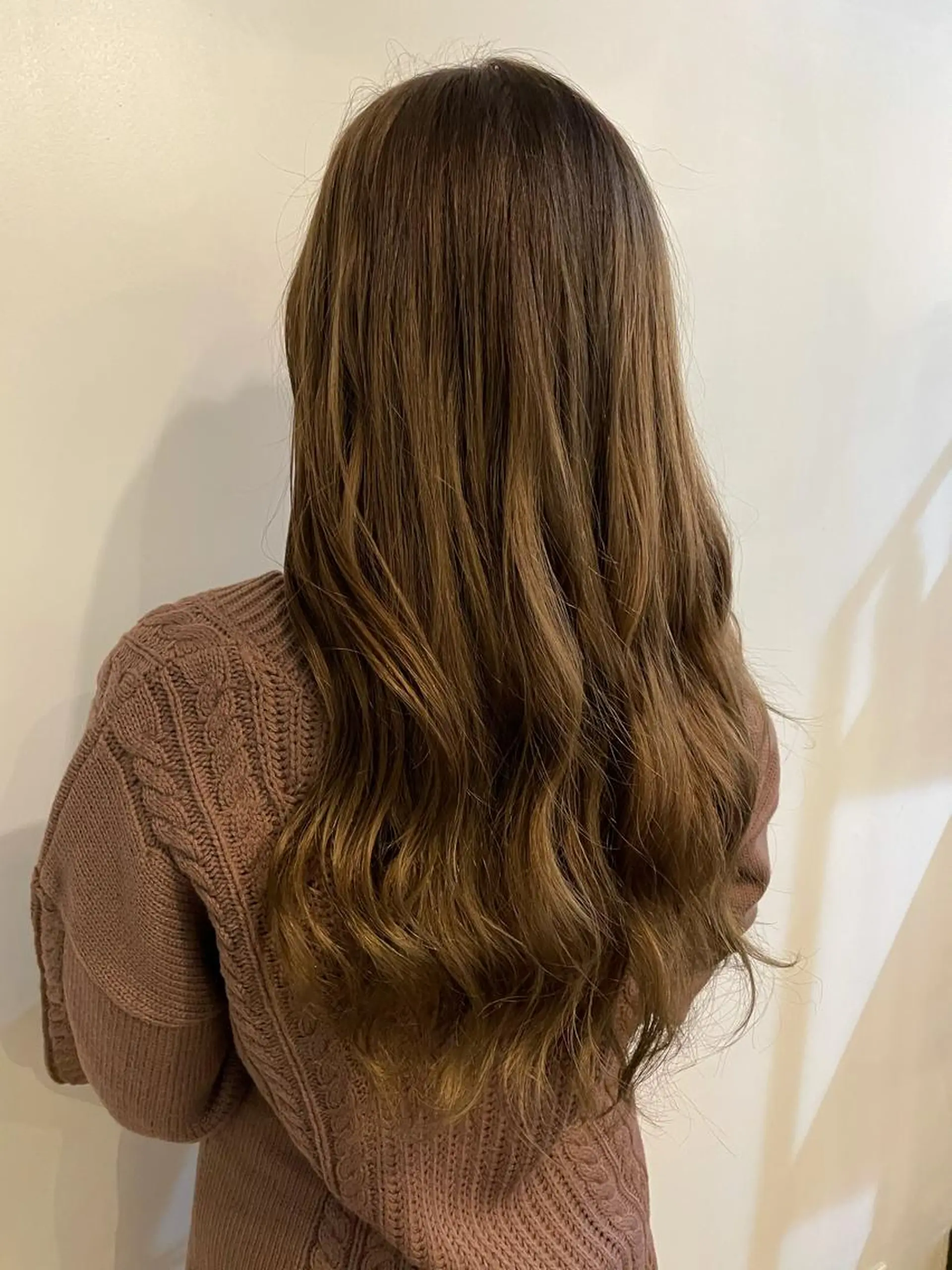 ロング カラー 安藤 佑衣のヘアスタイル