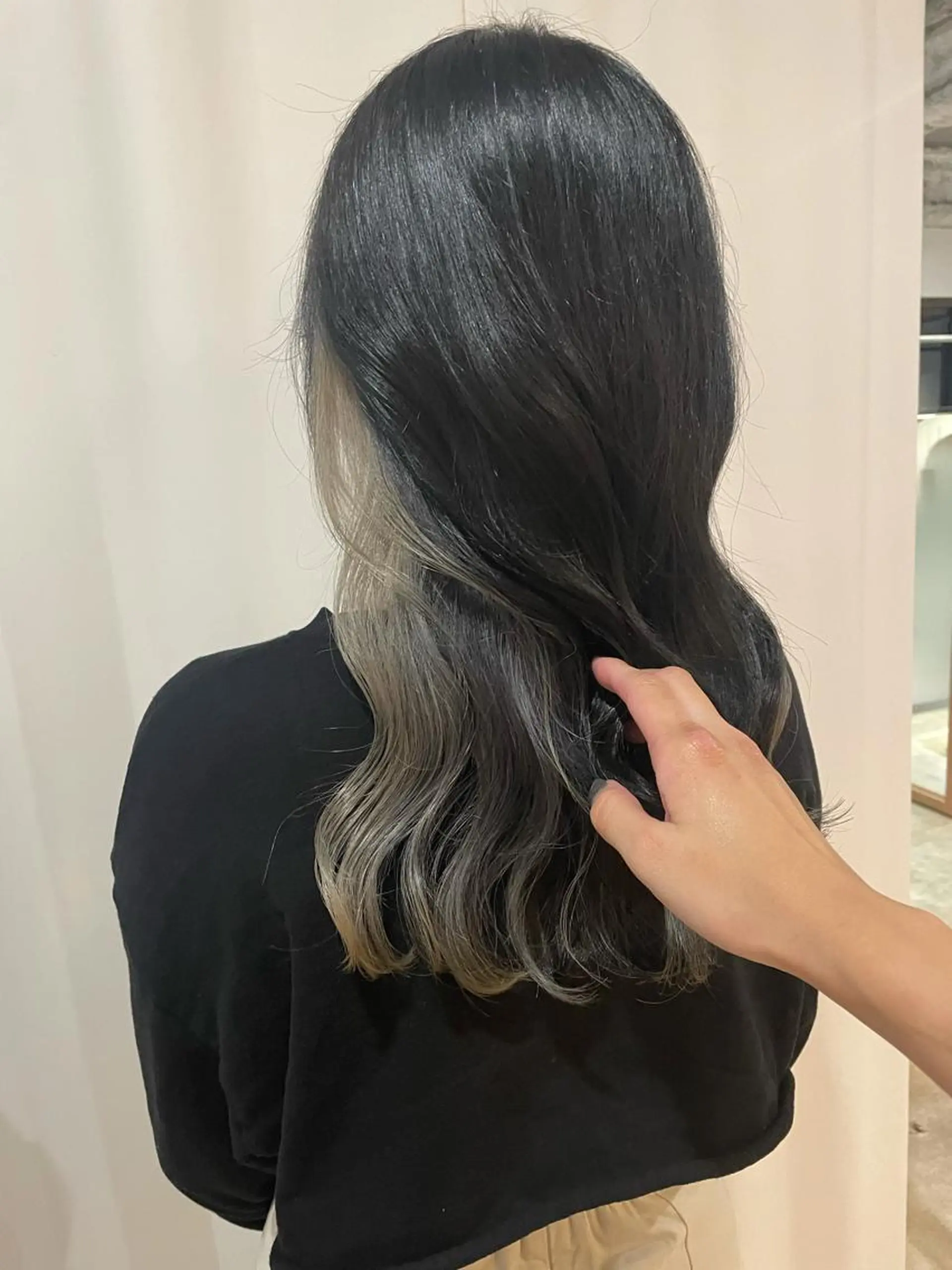 ロング カラー アッシュ アッシュグレー 中目黒🌼 🌼ハナのヘアスタイル