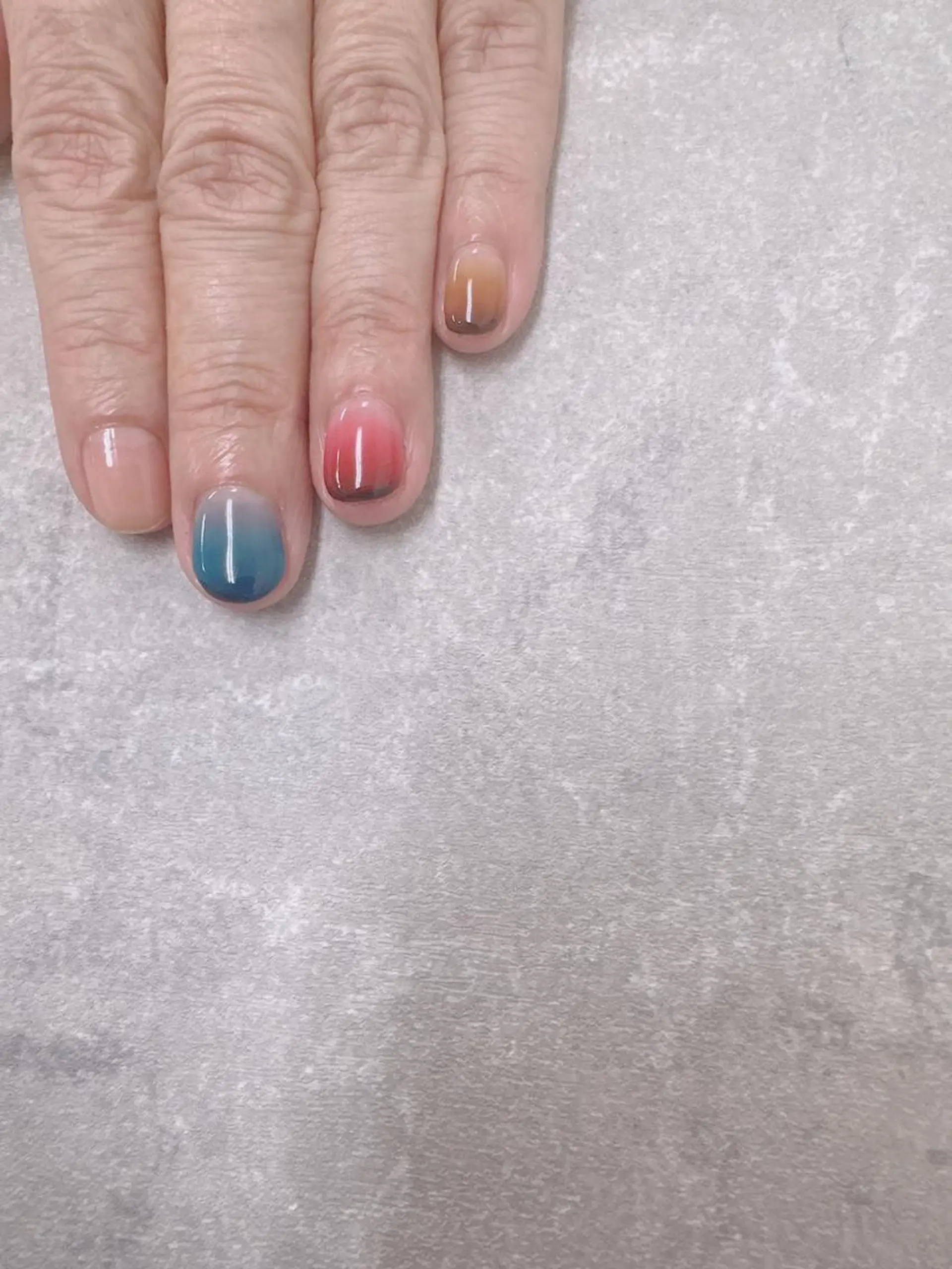 ネイル フットネイル フレンチネイル ジェルネイル ガラスフレンチ グラデーション ハンドネイル ハンドケア FASTNAIL PLUS 新宿店のネイルデザイン