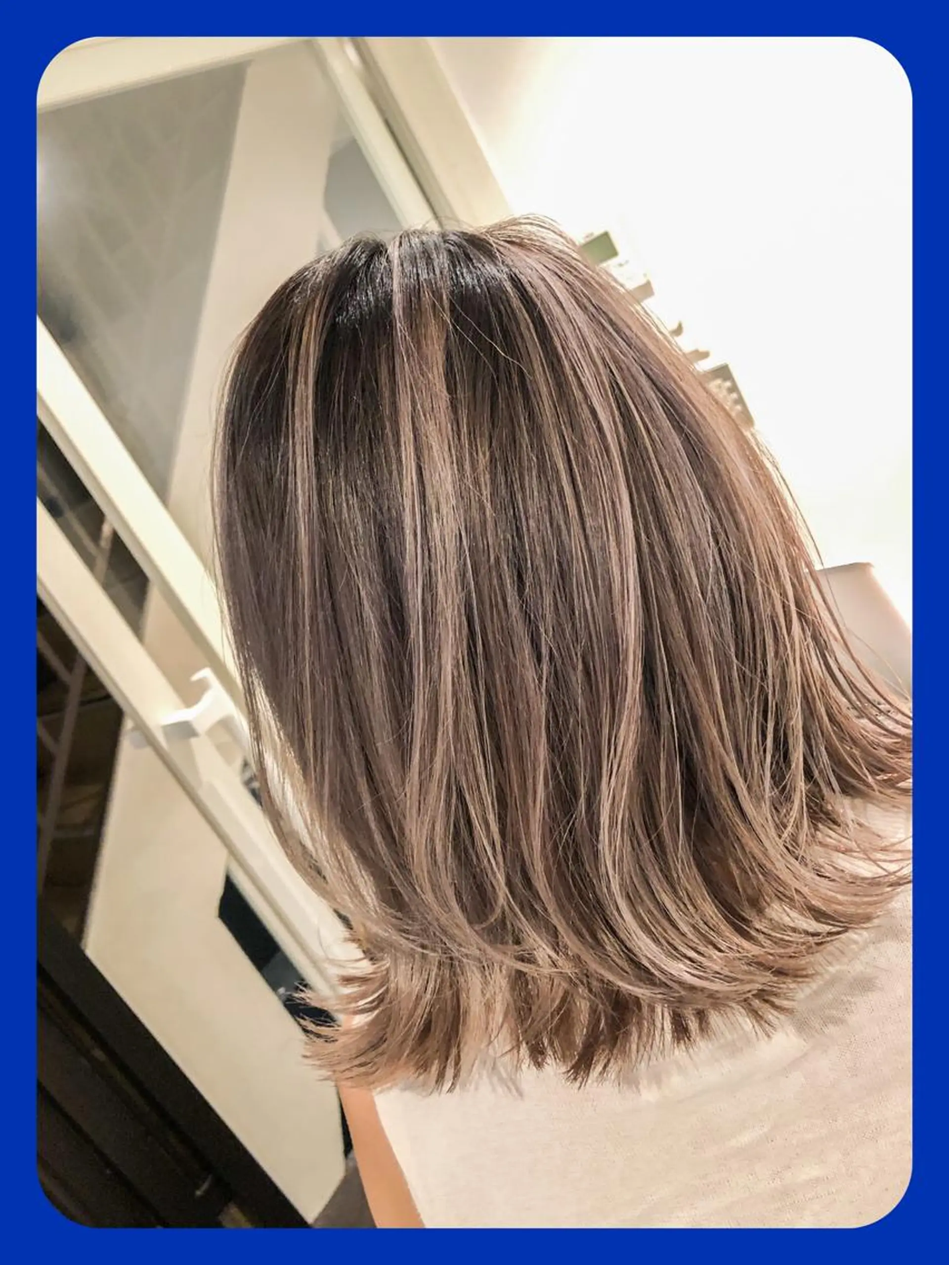ミディアム カラー ヘアカラー トリートメント ヘッドスパ youres hair髪質改善トリートメント&ヘッドスパ新宿三丁目店所属・レイヤーカット× 髪質改善たもりのヘアスタイル