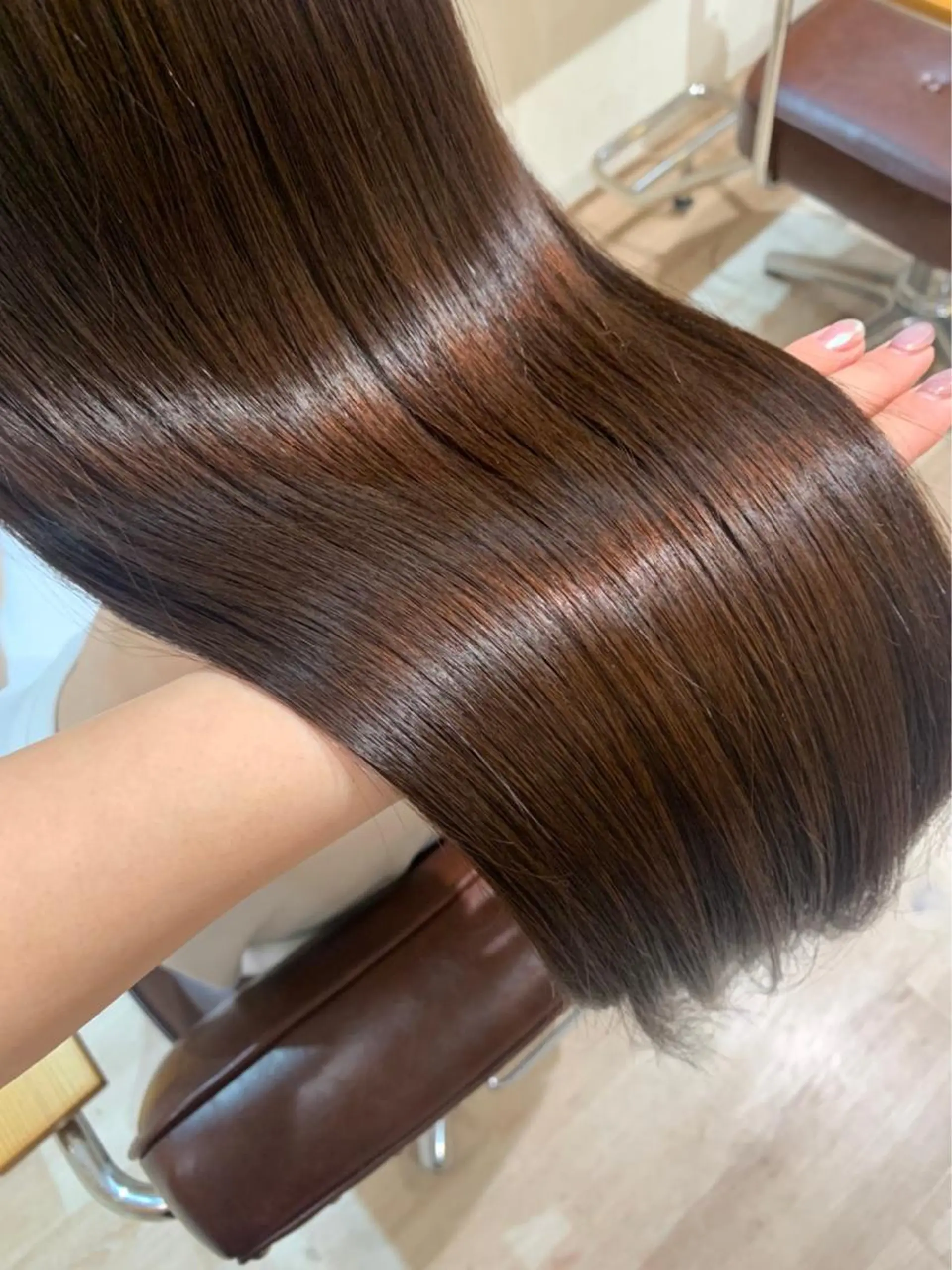 セミロング トリートメント ダウンパーマ🇰🇷 毛流れパーマ【かな】のヘアスタイル