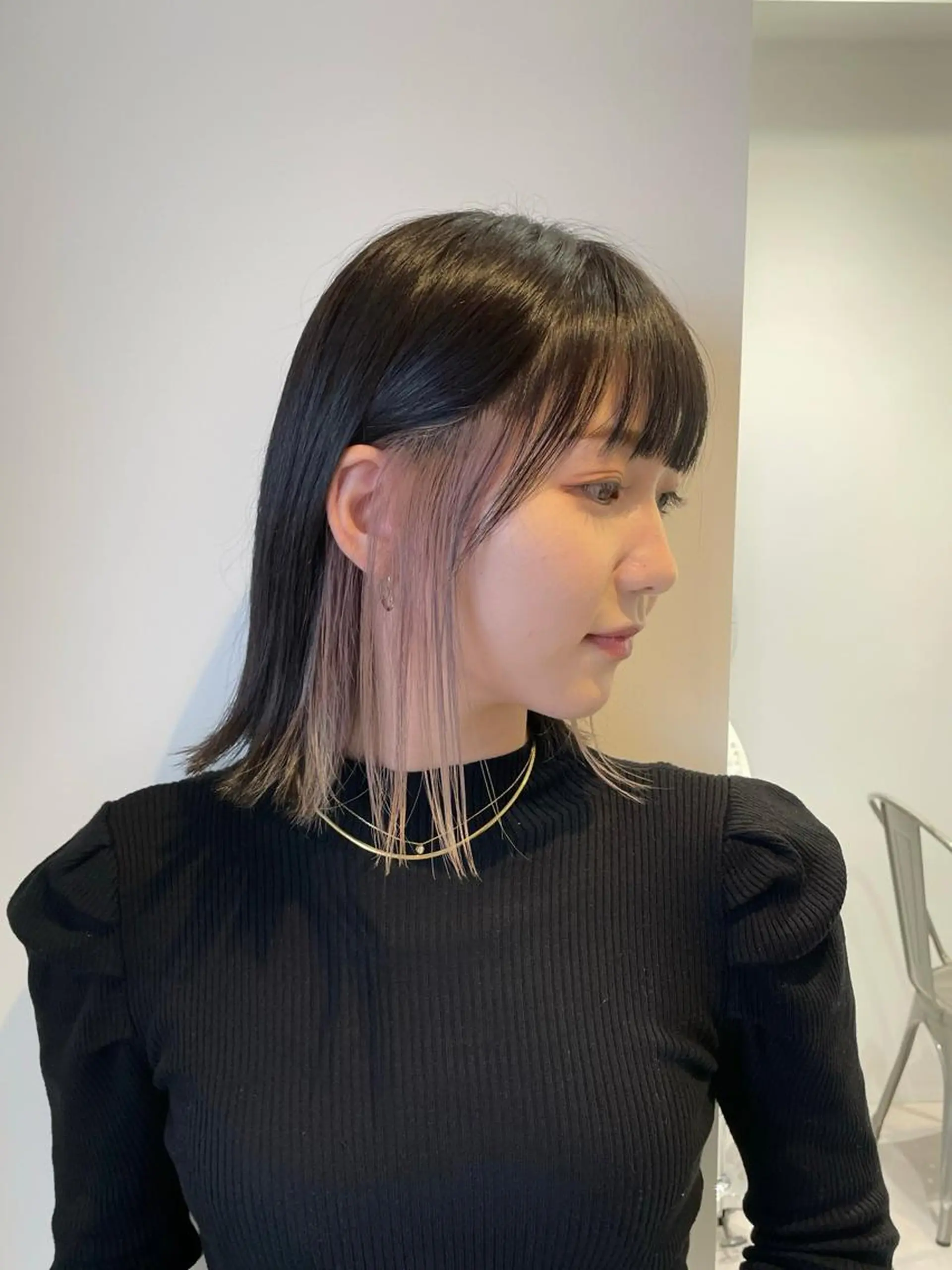 ショート カラー ブリーチ イヤリングカラー ボブ 外ハネヘア メンズ特化 パーマ/オザワのヘアスタイル