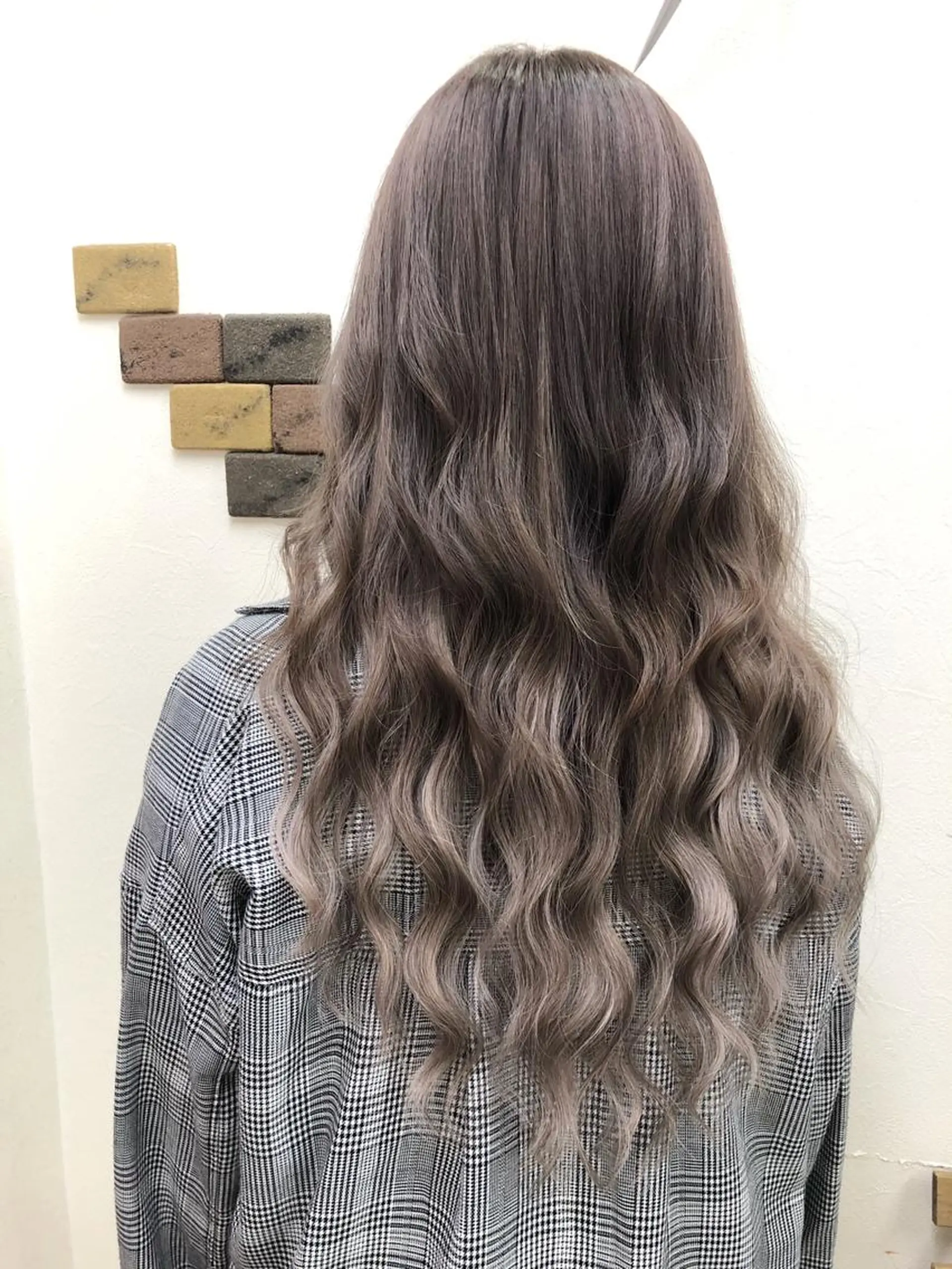 セミロング カラー ヘアアレンジ アッシュ グラデーションカラー ヘアカラー トリートメント エクステ 池袋🧡ダブルカラー /馴染ませエクステのヘアスタイル