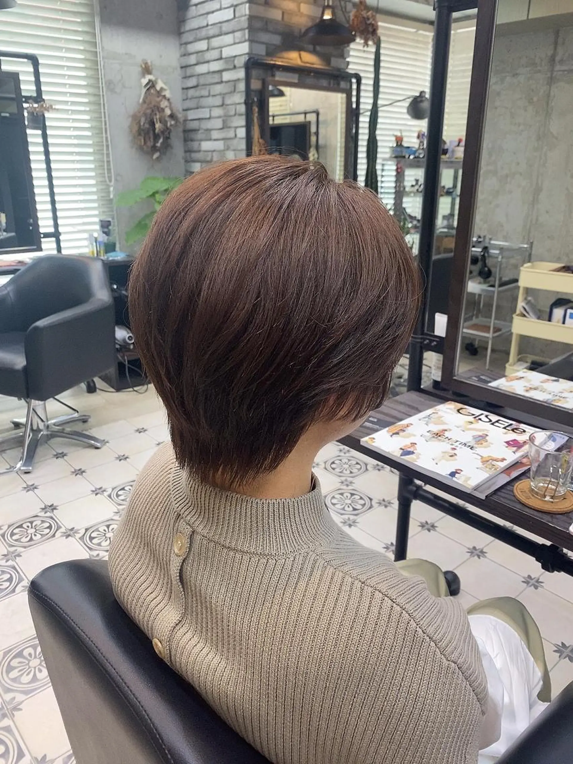 ショート カラー アッシュ ピンクカラー 学生 ショートヘア トリートメント 韓国ヘア☁️ mitsukiのヘアスタイル