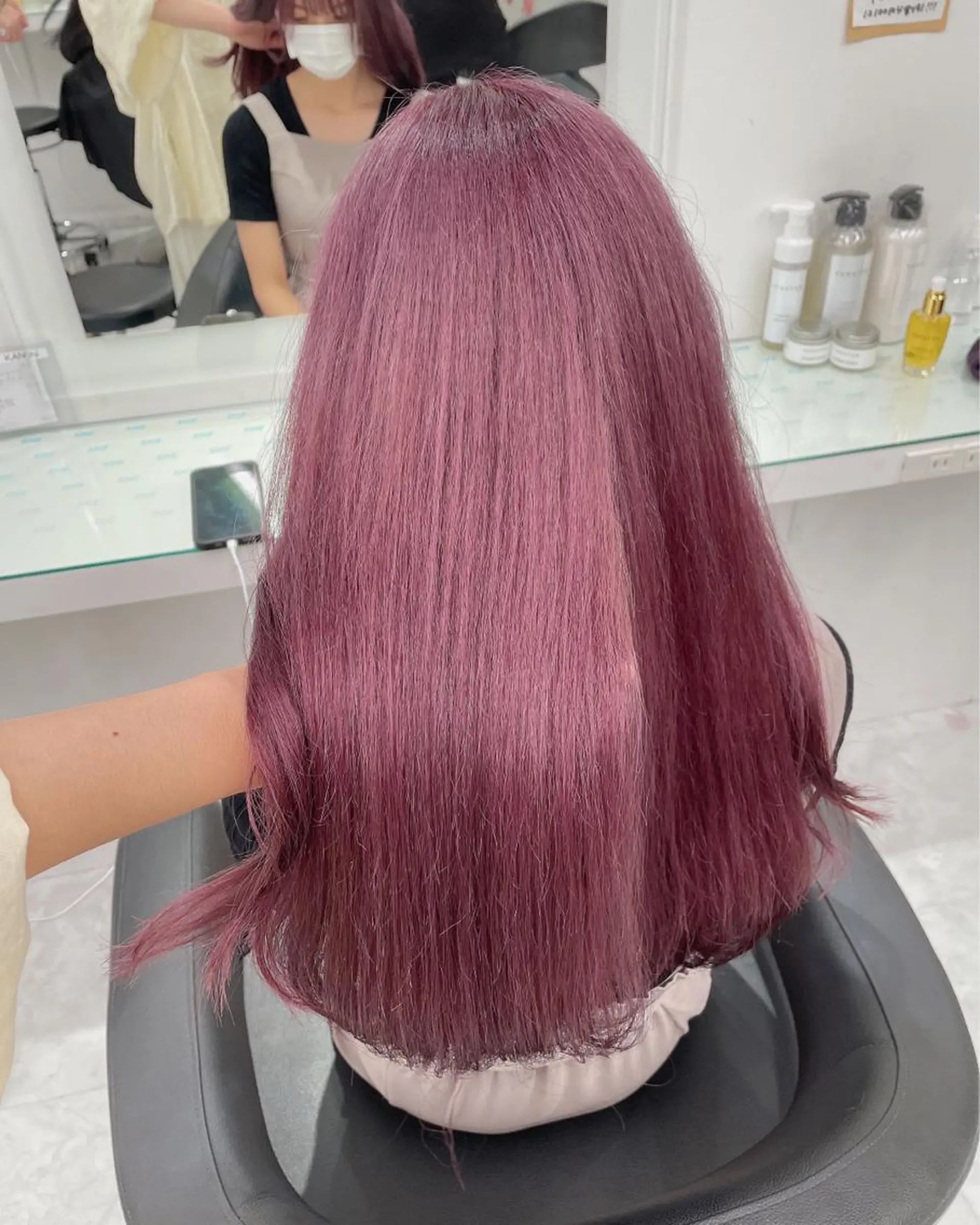 セミロング カラー ヘアカラー トリートメント 💗🤍透明感カラー 🤍💗kanonのヘアスタイル