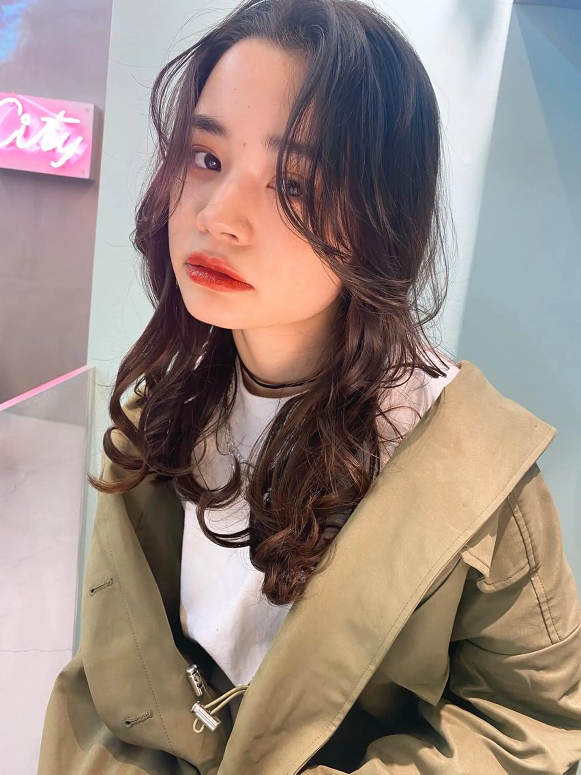 ロング カラー ヘアカラー トリートメント 岡野 静華のヘアスタイル