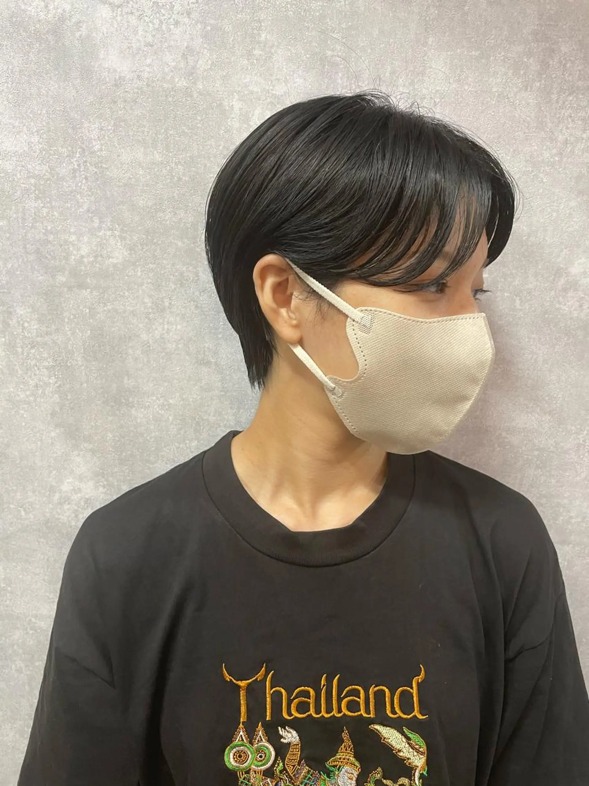 ショート 切りっぱなしボブ ショートボブ ハンサムショート 丸みショート アッシュ C’LD hair produce /シールドヘア所属・モテ髪/ボブ/ショー ト/アダチフウトのヘアスタイル