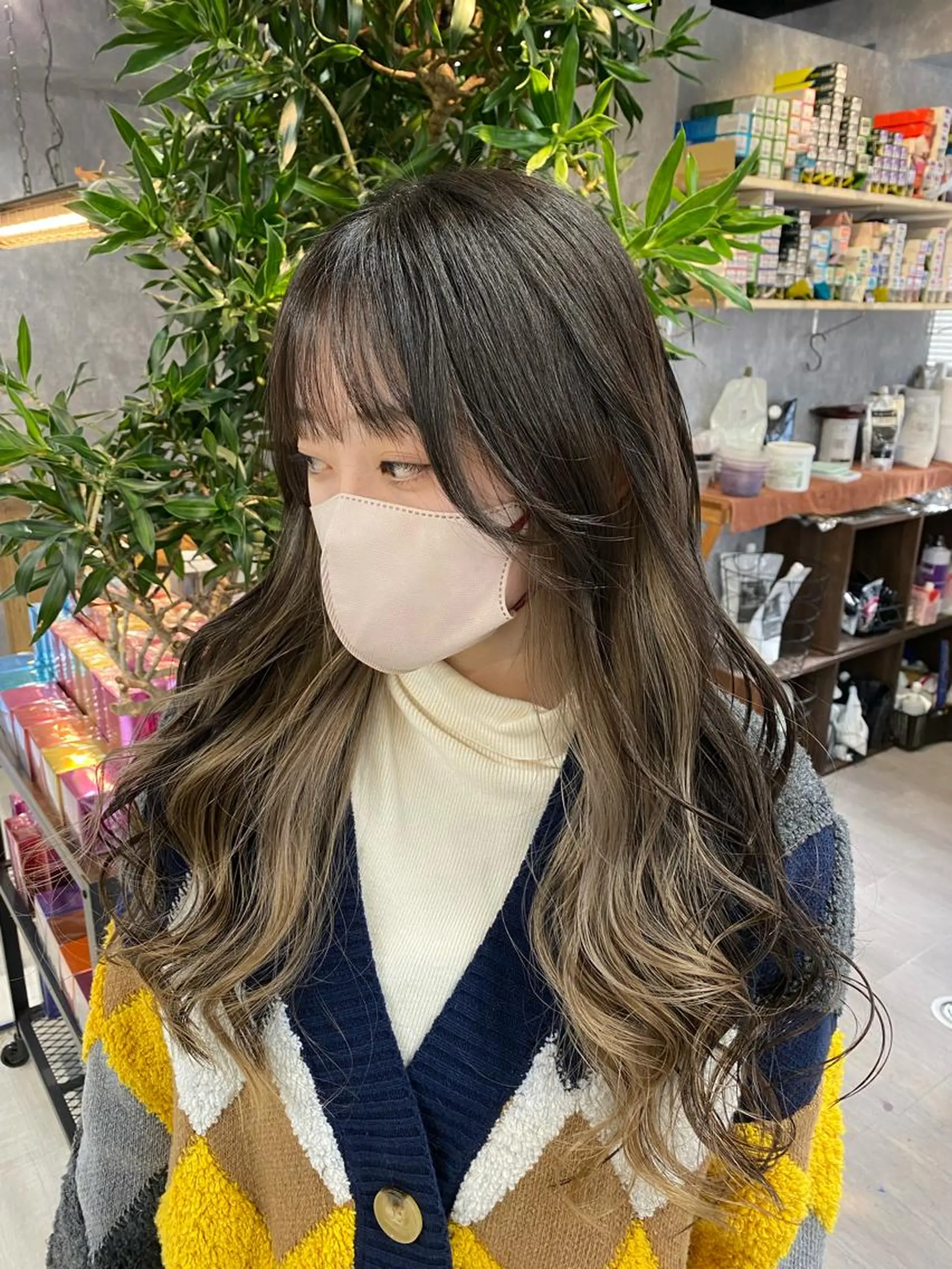 ロング ハイライト トリートメント ツイストパーマ 【.ico】心斎橋 飛田ゆうきのヘアスタイル