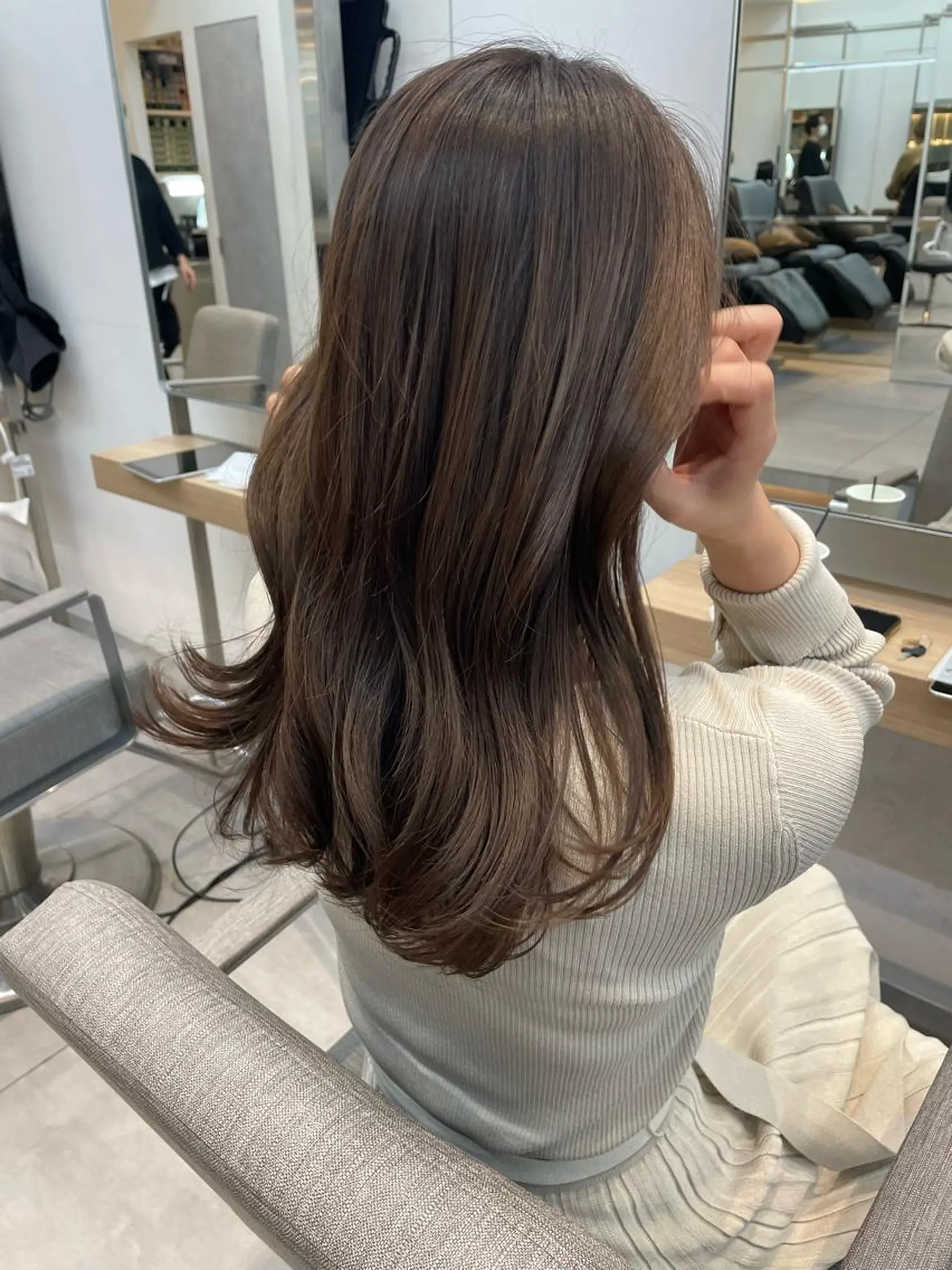 ロング カット ヘアカラー トリートメント 佐原 里奈のヘアスタイル