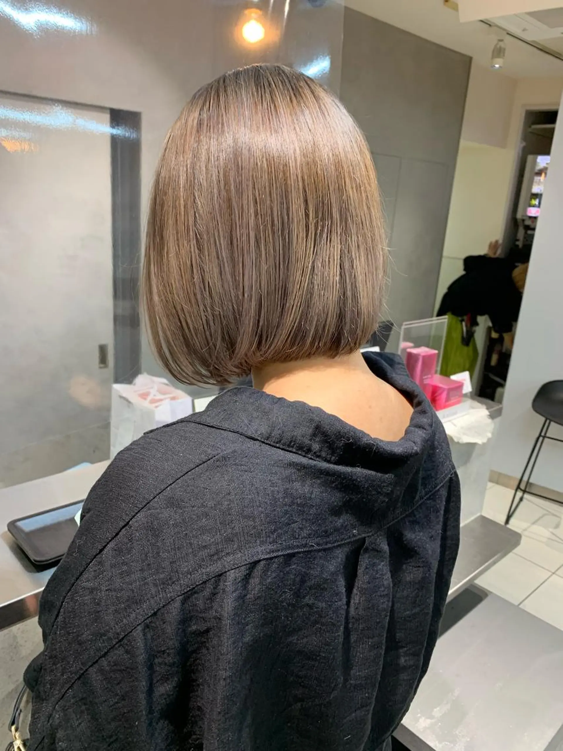 ショート カラー raika .のヘアスタイル