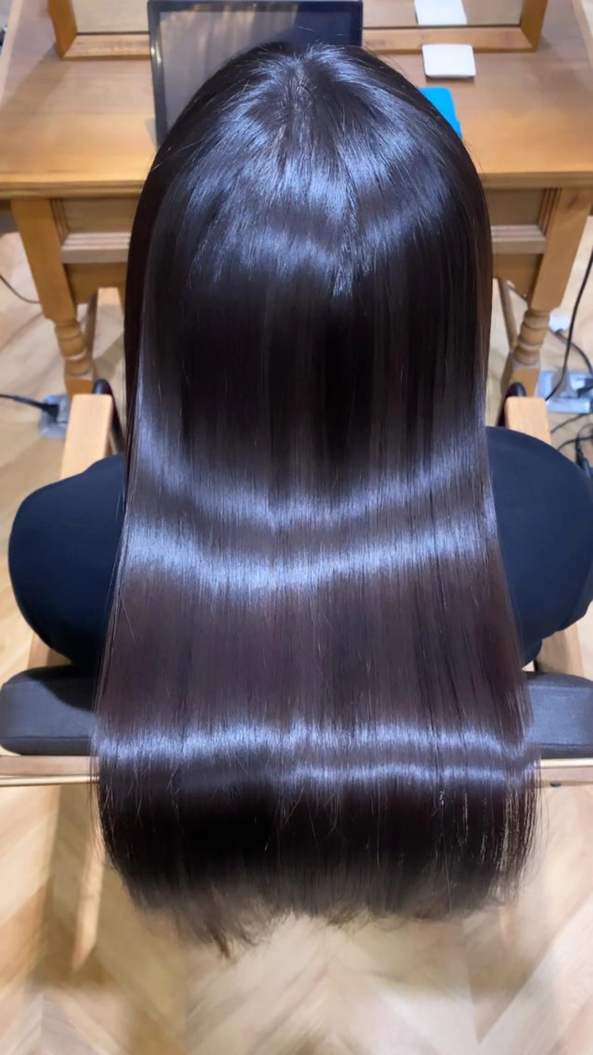 ロング ロング トリートメント カット トリートメント 💛ブリーチ&カット LEON🩶のヘアスタイル