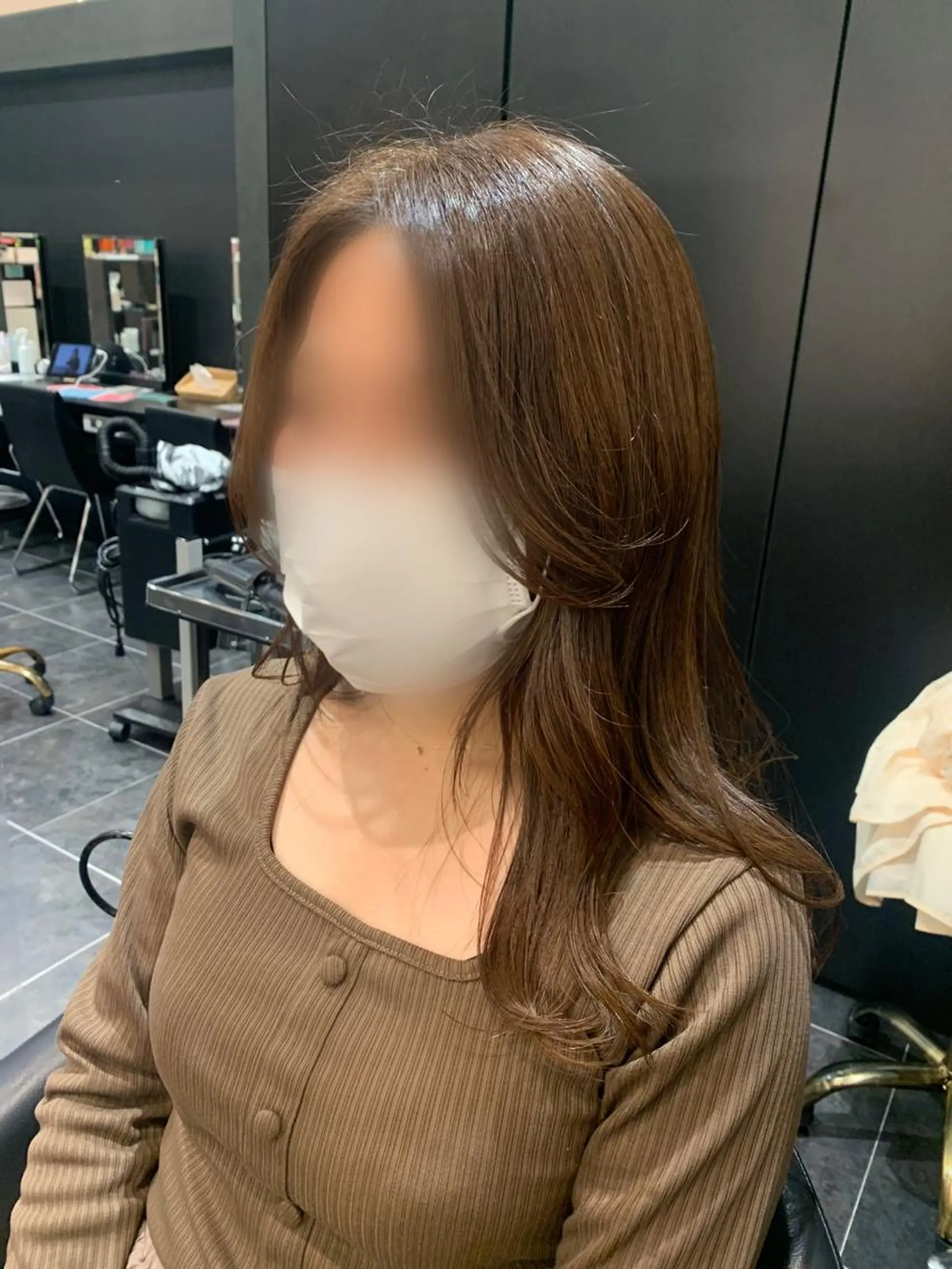 ロング カラー 顔まわりレイヤー レイヤーカット 小顔カット 艶髪/白髪ぼかし ヘッドスパ/大野結菜のヘアスタイル