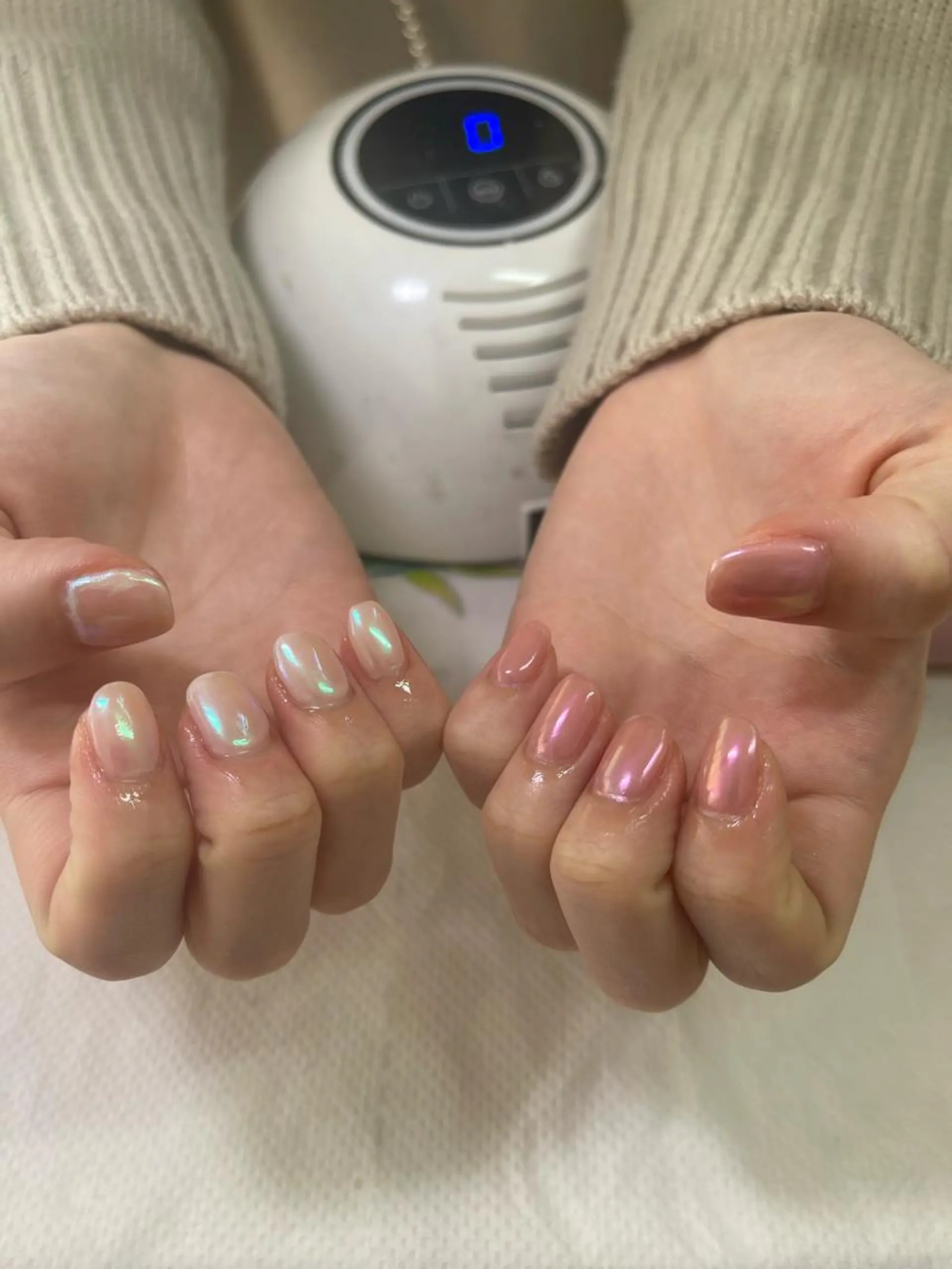 ネイル オーロラネイル 桜ネイル ネイルサロンキュアイスト所属・キュアイスト アコパラジェル調布のネイルデザイン