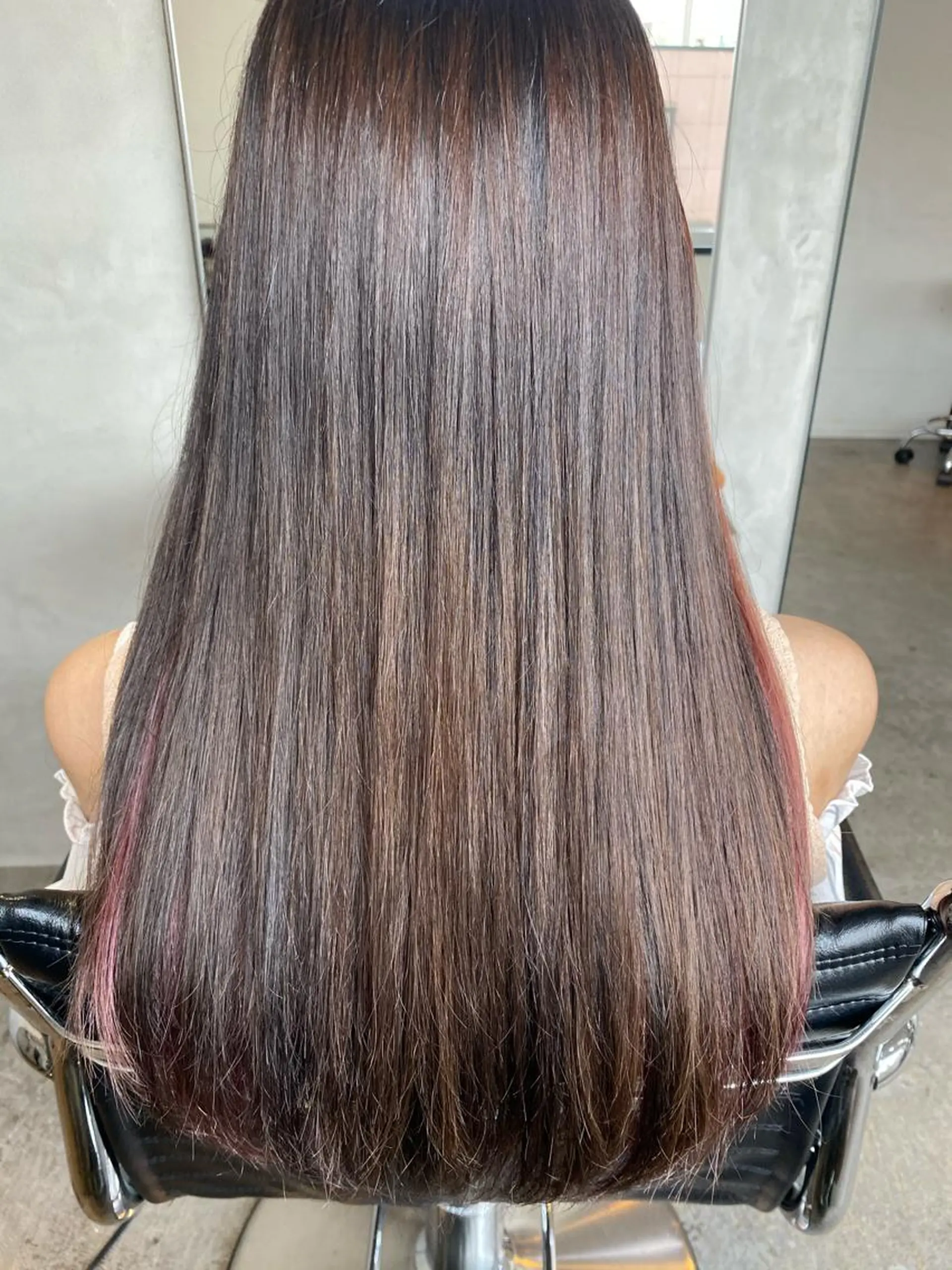 ロング トリートメント 切りっぱなしボブ/ デザインカラー店長のヘアスタイル