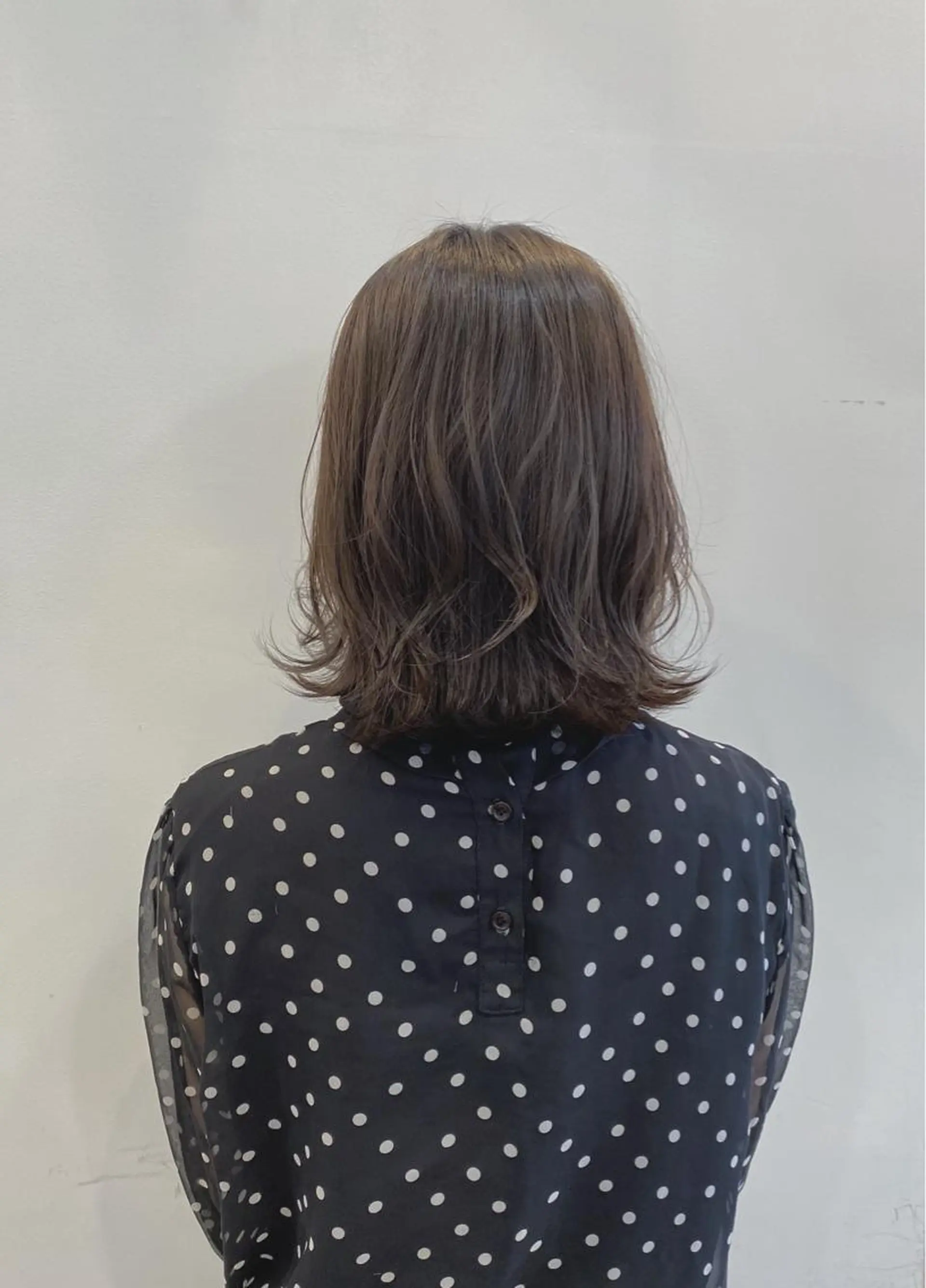 セミロング ハイライト ブリーチ指名 NO1🌈SAKIのヘアスタイル