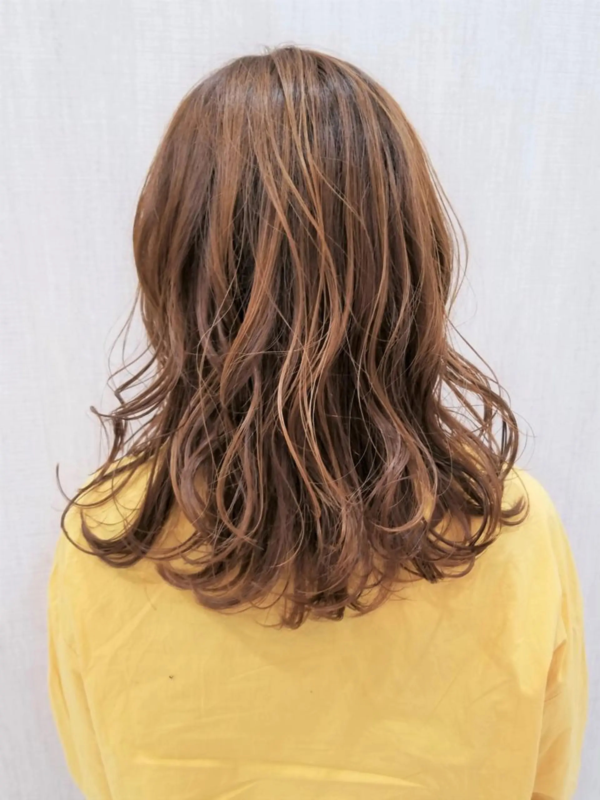 セミロング 顔周りレイヤーカット 髪質改善代表西村功平のヘアスタイル