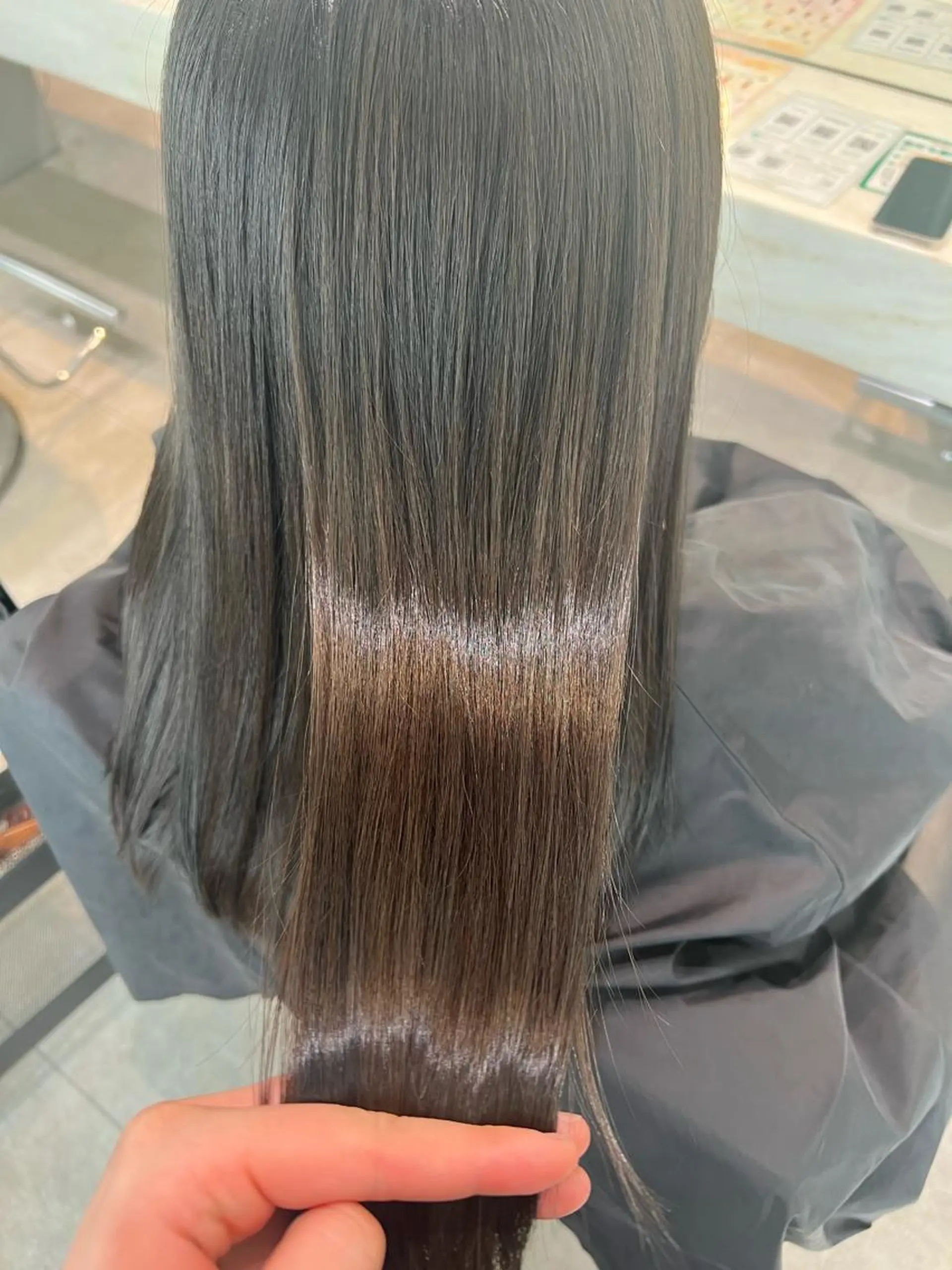 セミロング トリートメント ダブルカラー指名数 No.1🥇RIKOのヘアスタイル
