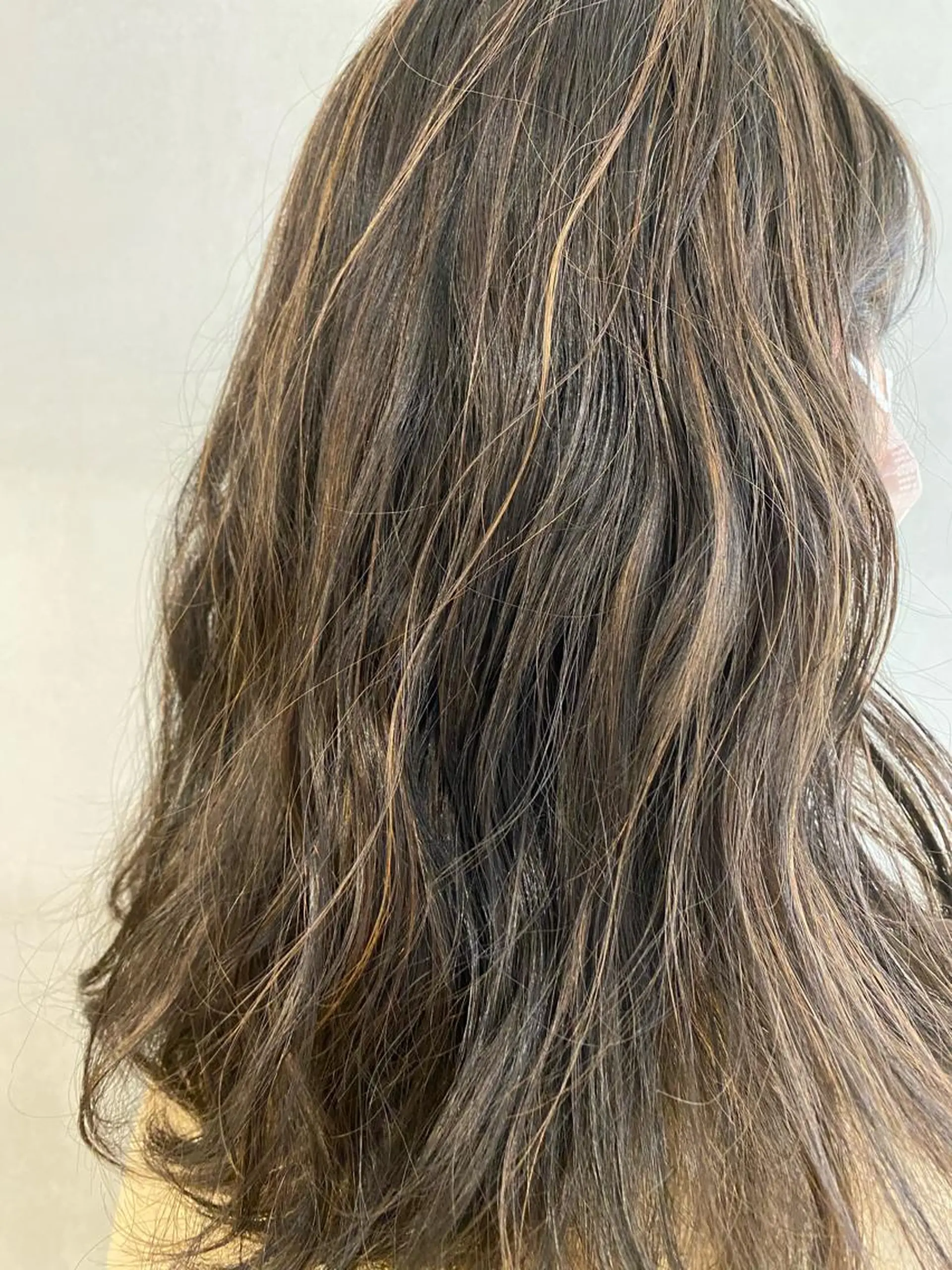 ロング ハイライト カット ヘアカラー 田村 りなのヘアスタイル