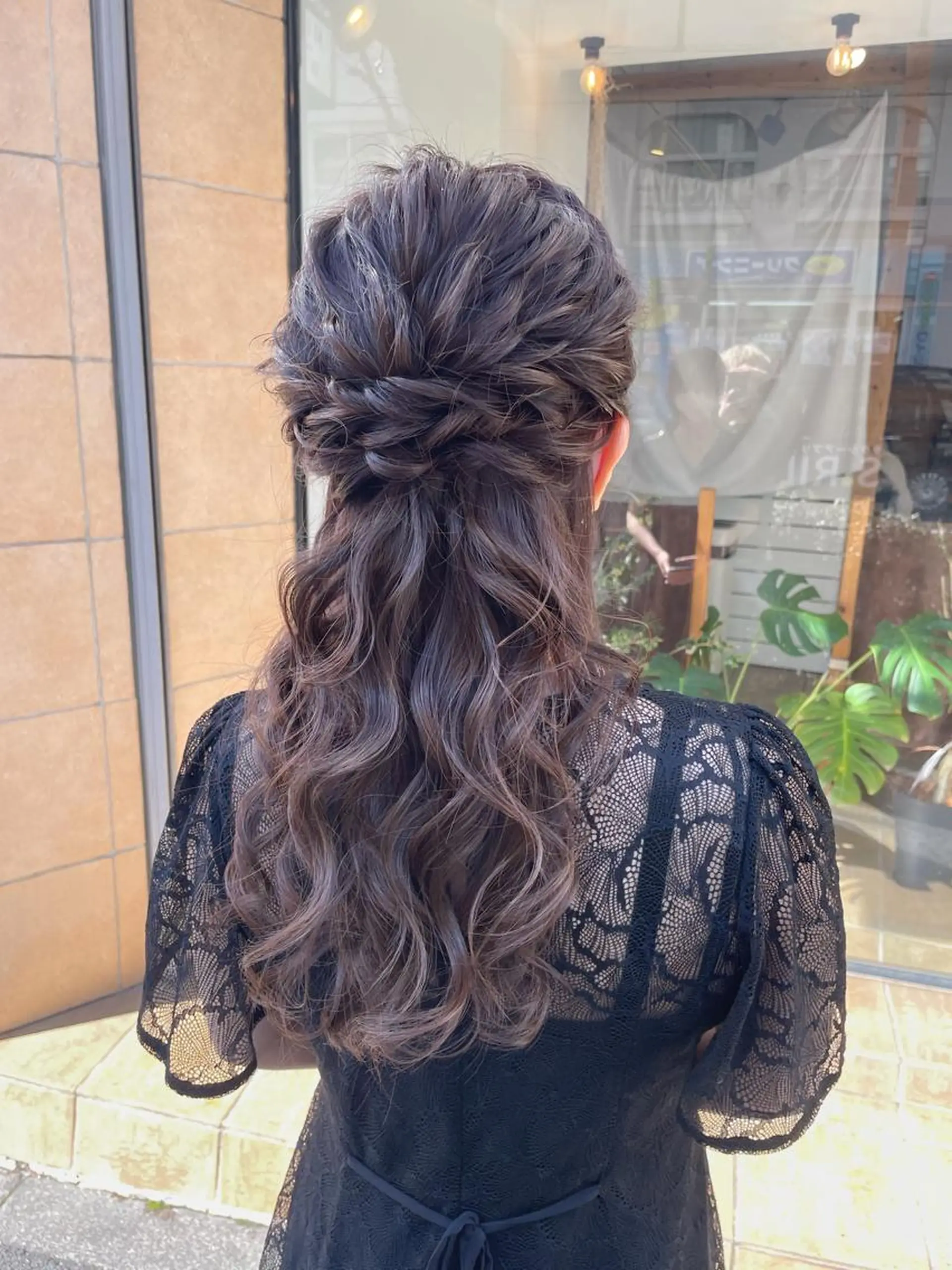 ロング ヘアアレンジ ハーフアップ ヘアセット ヘアアレンジ にいた　かづしげのヘアスタイル