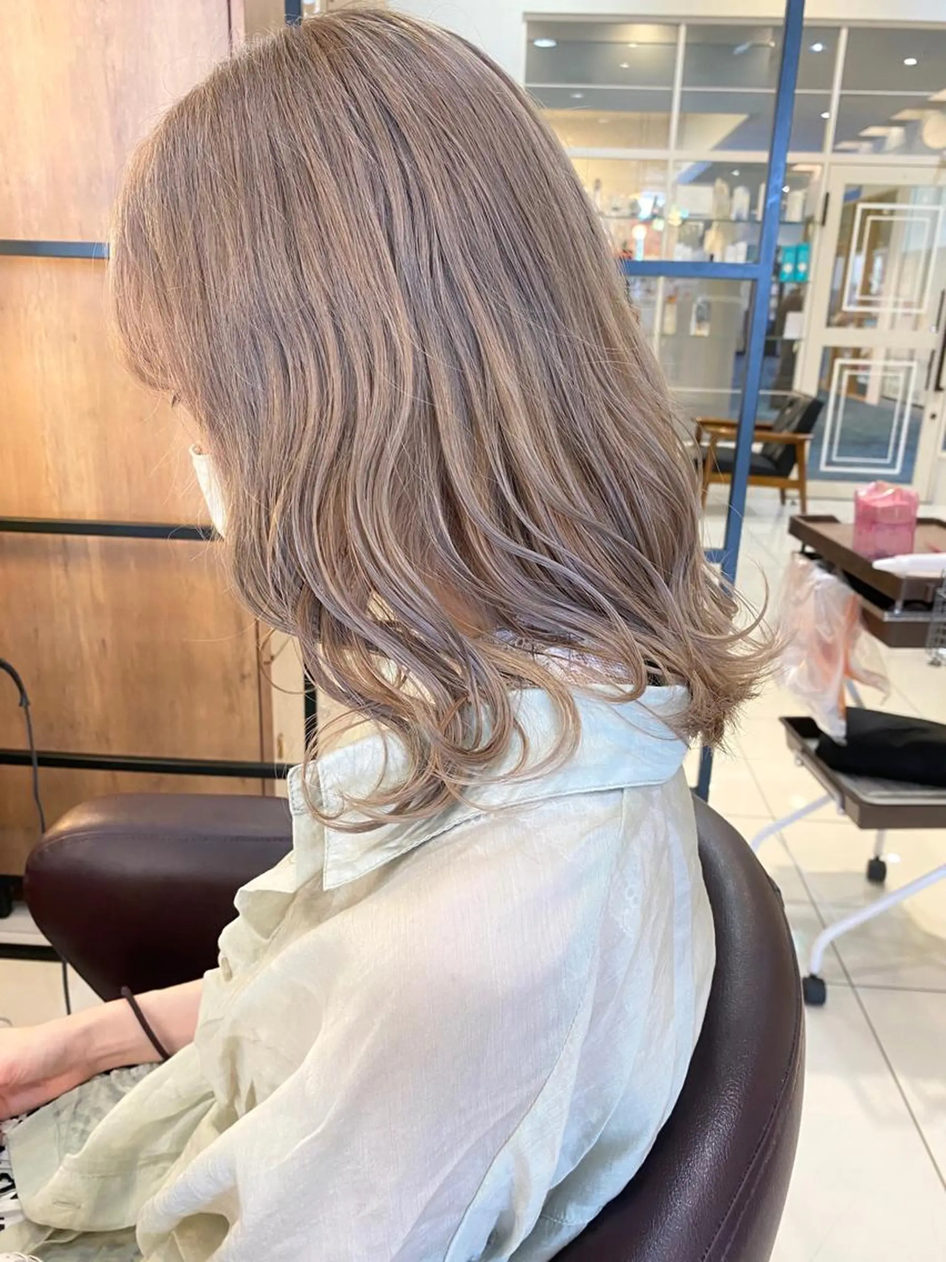 ミディアム カラー riho/ブリーチ/ デザインカラー/辻堂のヘアスタイル