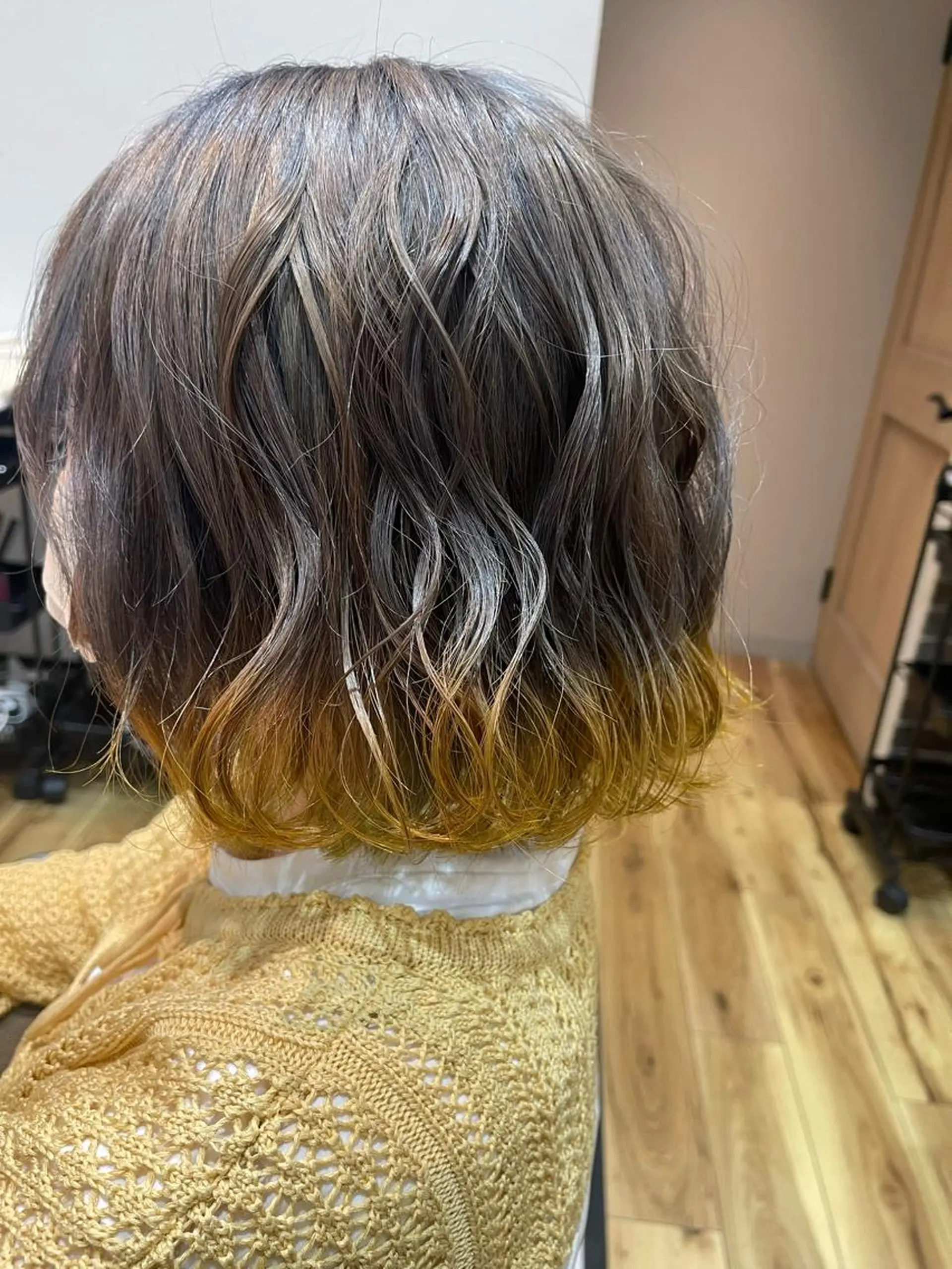 ミディアム ヘアカラー enn.bleach by t.a.g所属・碇山 楓己のヘアスタイル