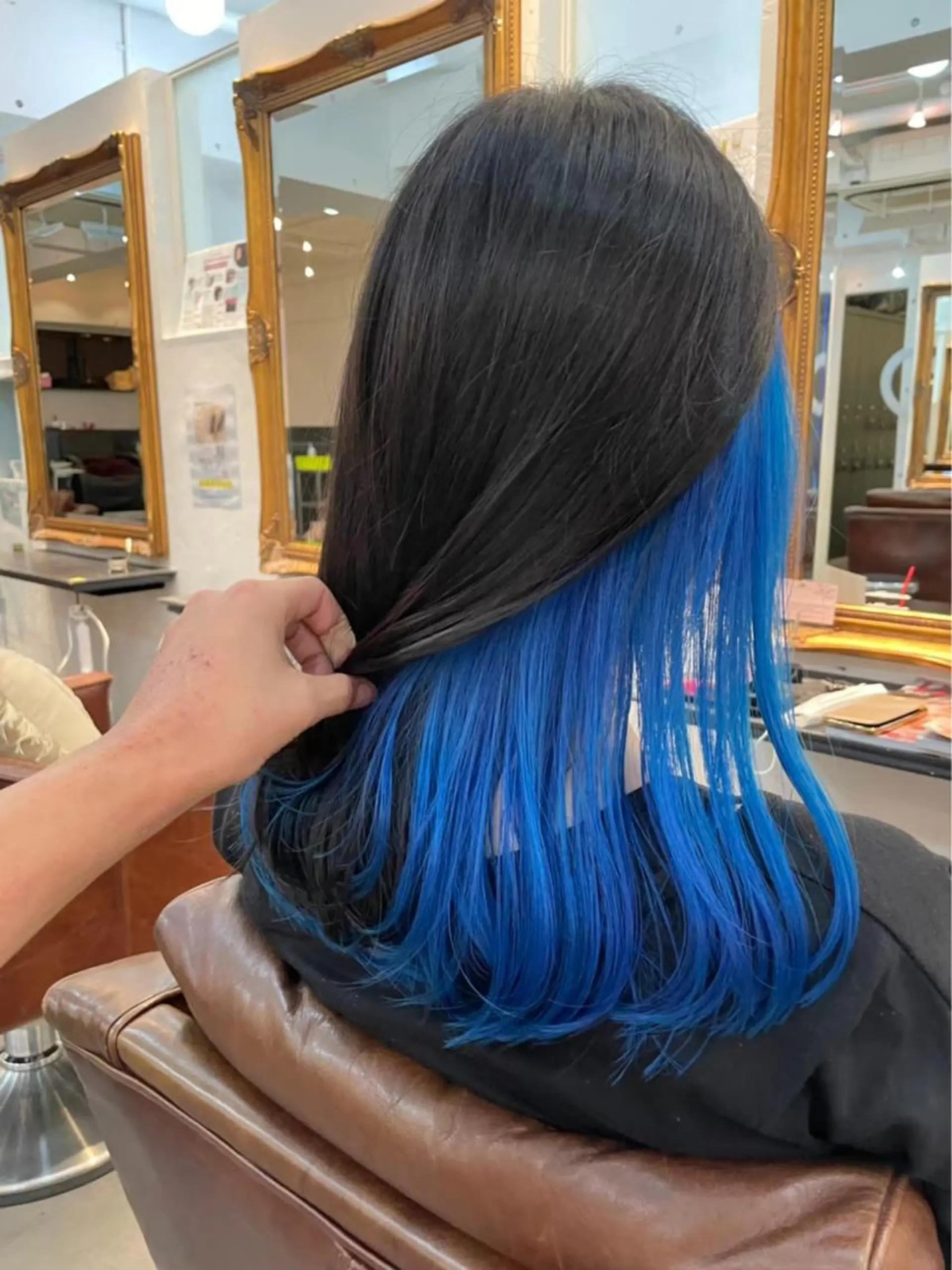 ロング カラー ヘアカラー カラーが上手い 辻悠月のヘアスタイル