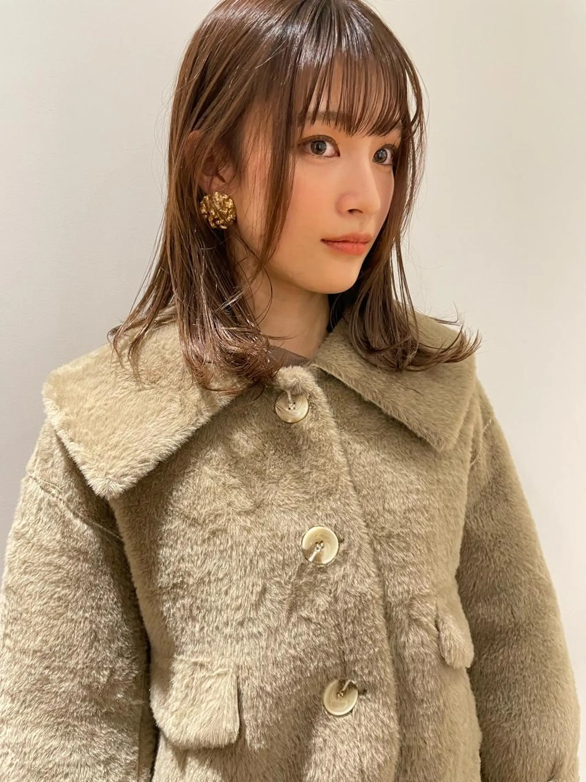 セミロング カラー ヘアアレンジ カット ヘアカラー トリートメント 林 隆平のヘアスタイル