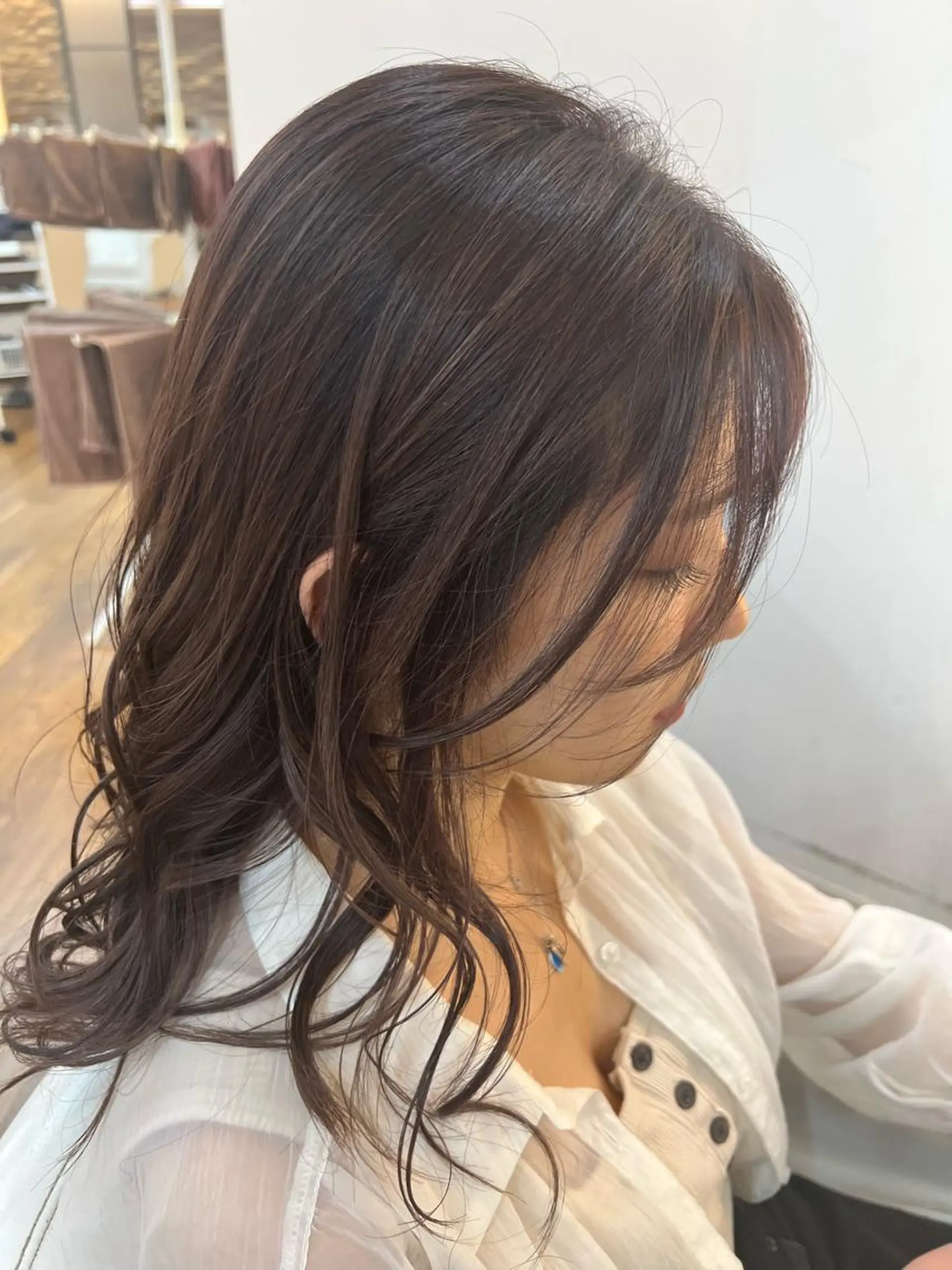 セミロング カラー ヘアカラー トリートメント ✂︎HITOMI ✂︎のヘアスタイル