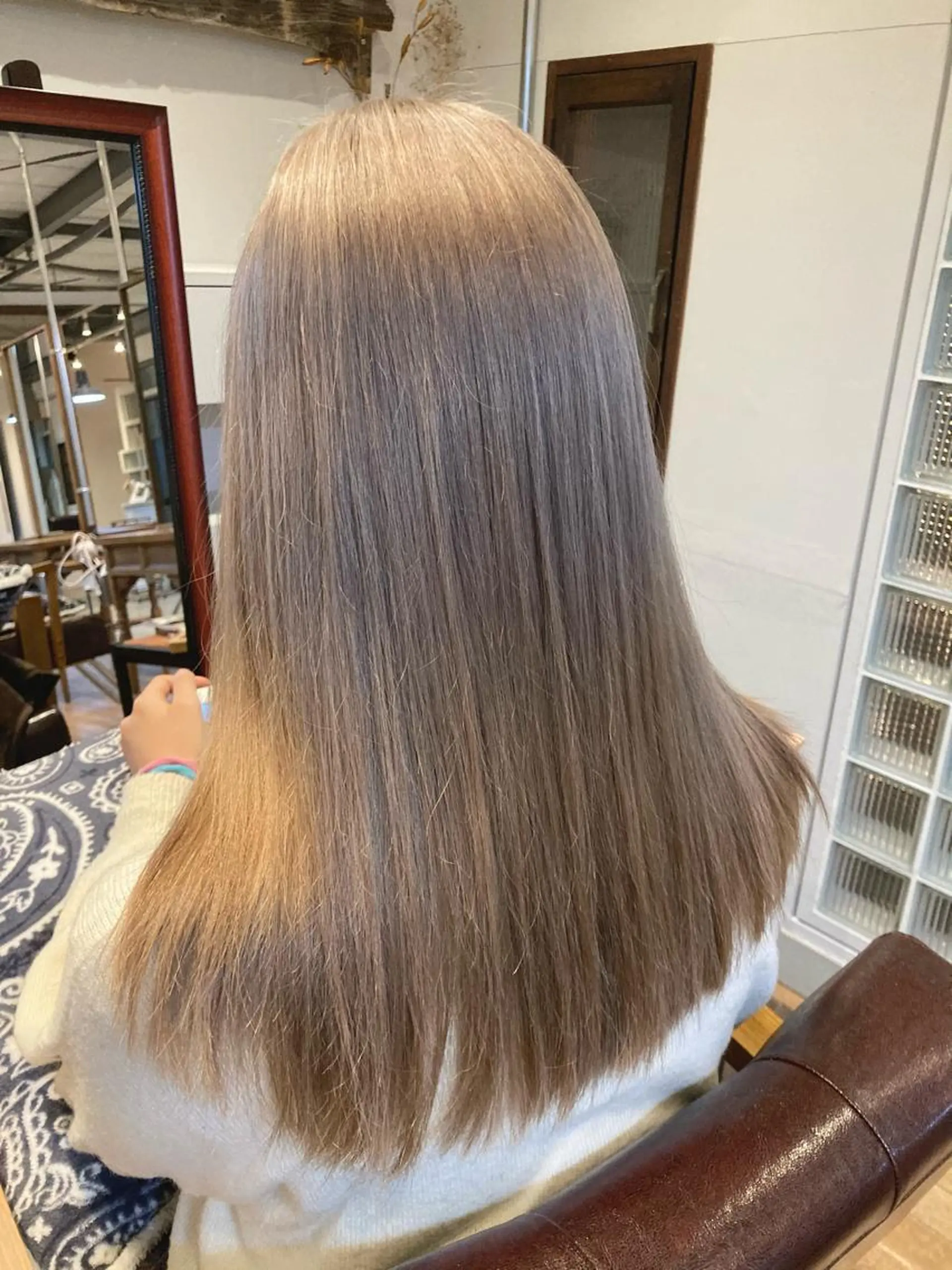 ロング タカツド ユウキのヘアスタイル