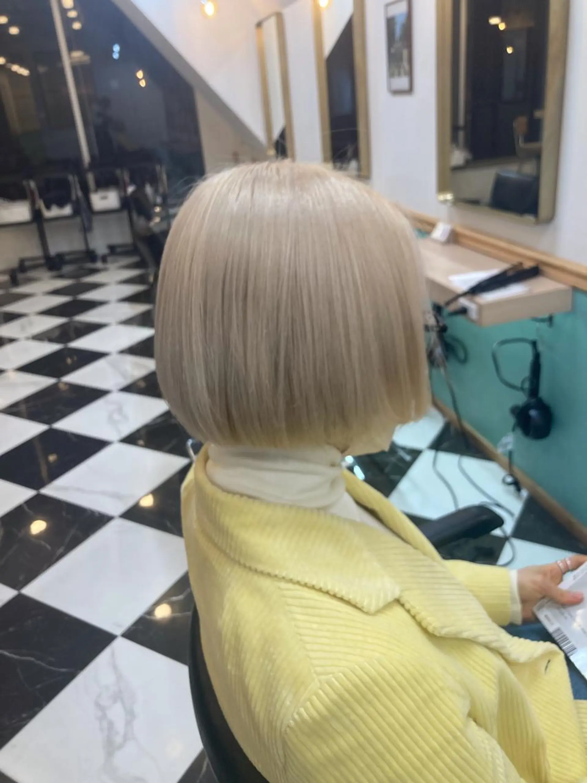 ショート カラー 🪄ベージュ特化型 MAYU🎩💋のヘアスタイル