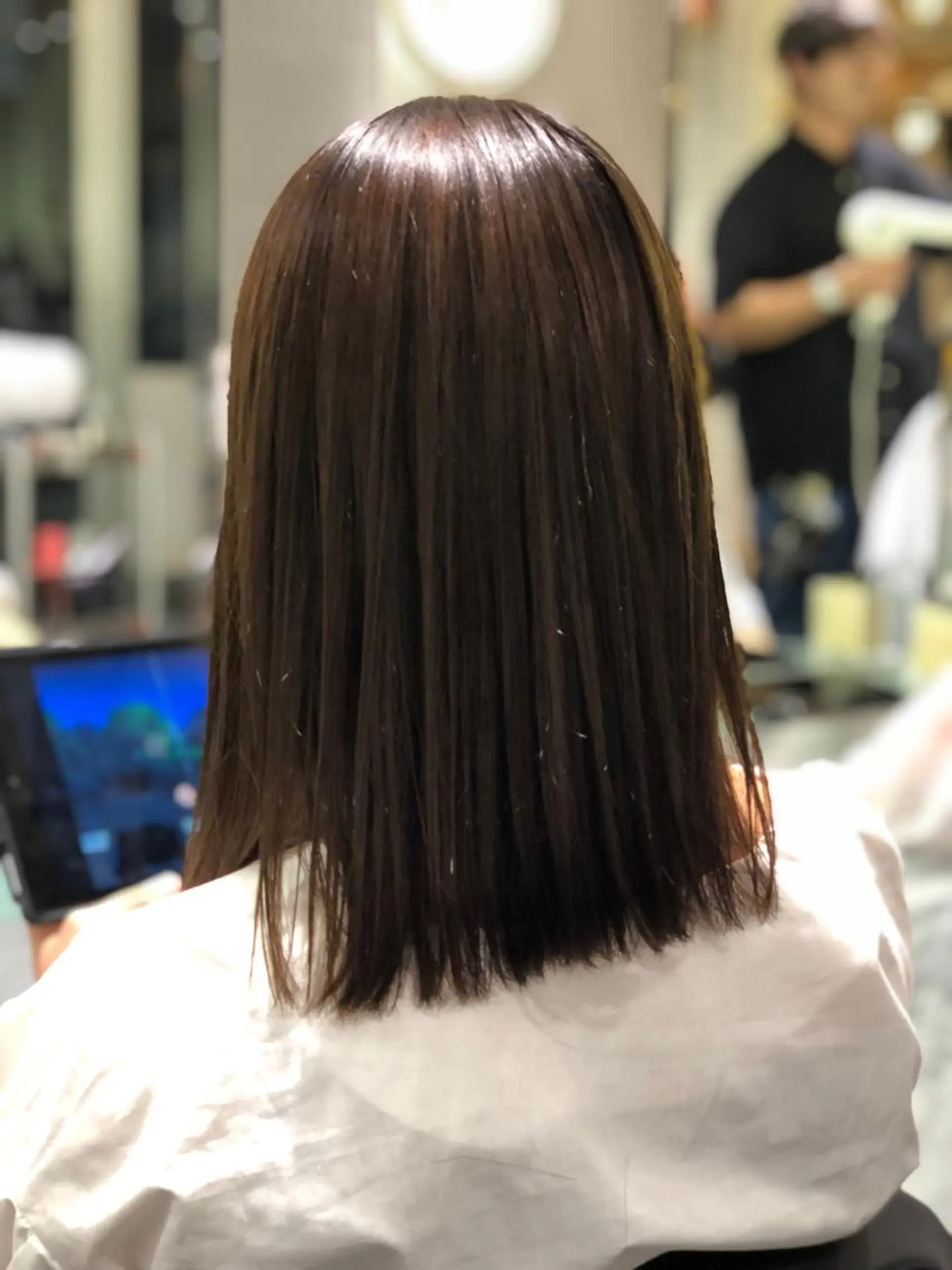 セミロング カット 縮毛矯正 西山 恵太郎のヘアスタイル