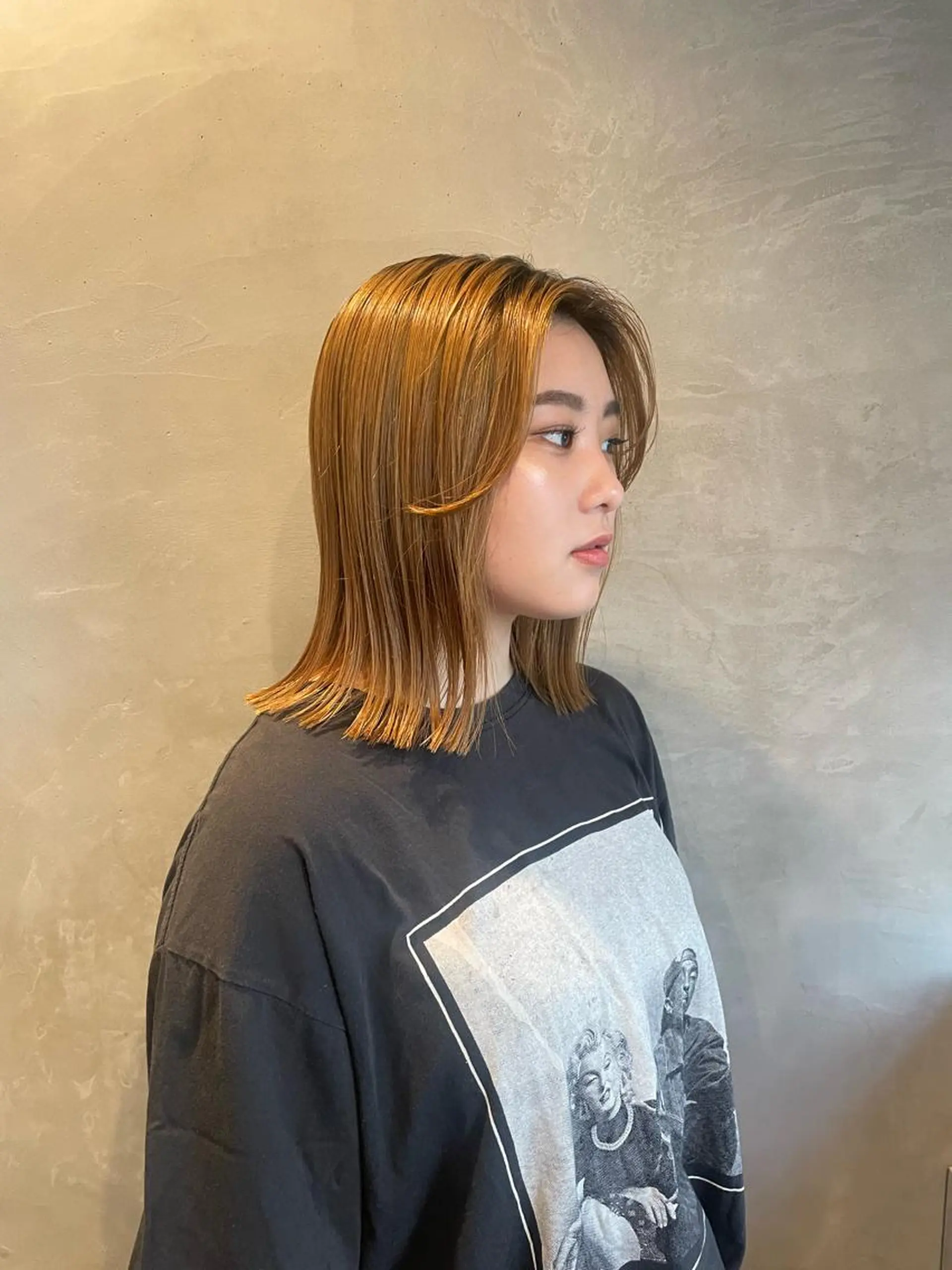 ミディアム 切りっぱなしロブ カット 渋谷 留菜のヘアスタイル