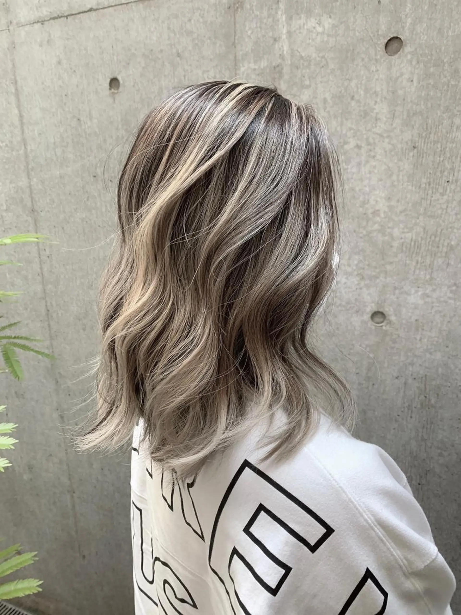 セミロング カラー ally hairsalon所属・Emi .のヘアスタイル
