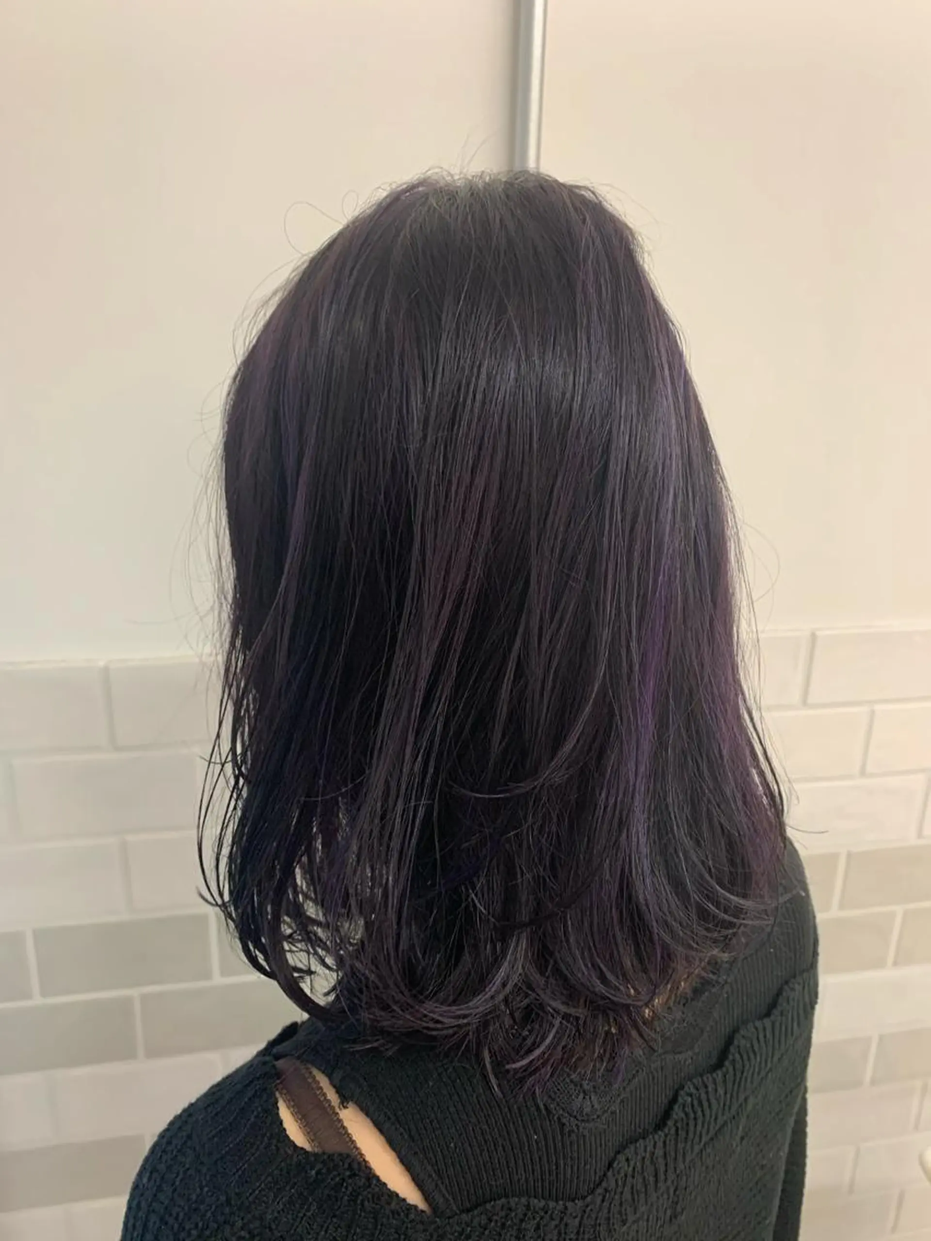 ミディアム ハイライト ハニーバイ コードのヘアスタイル